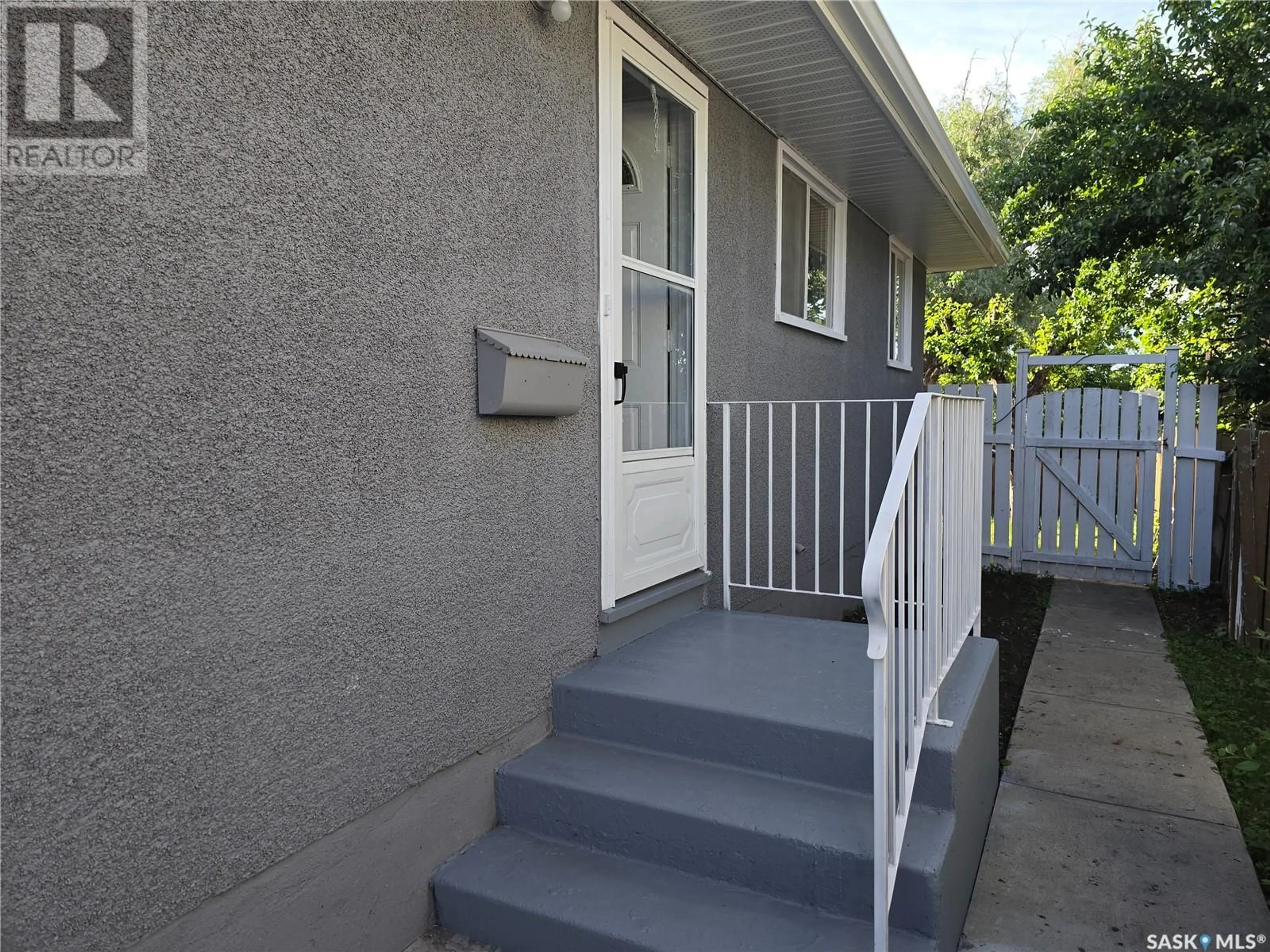 Unknown for 70 CARTIER CRESCENT, Saskatoon Saskatchewan S7L4L7