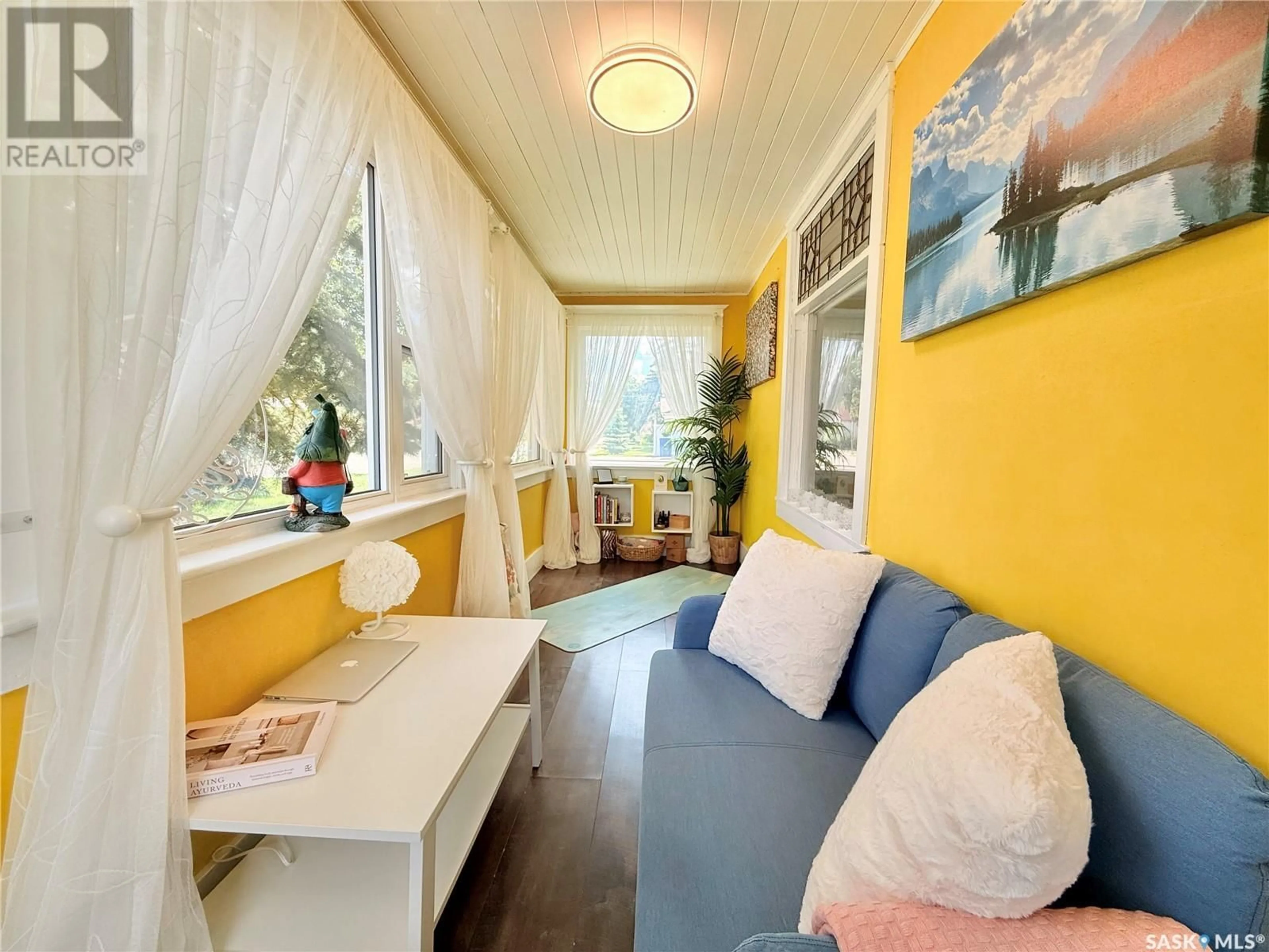 Unknown for 220 DOUGLASS STREET, Outlook Saskatchewan S0L2N0