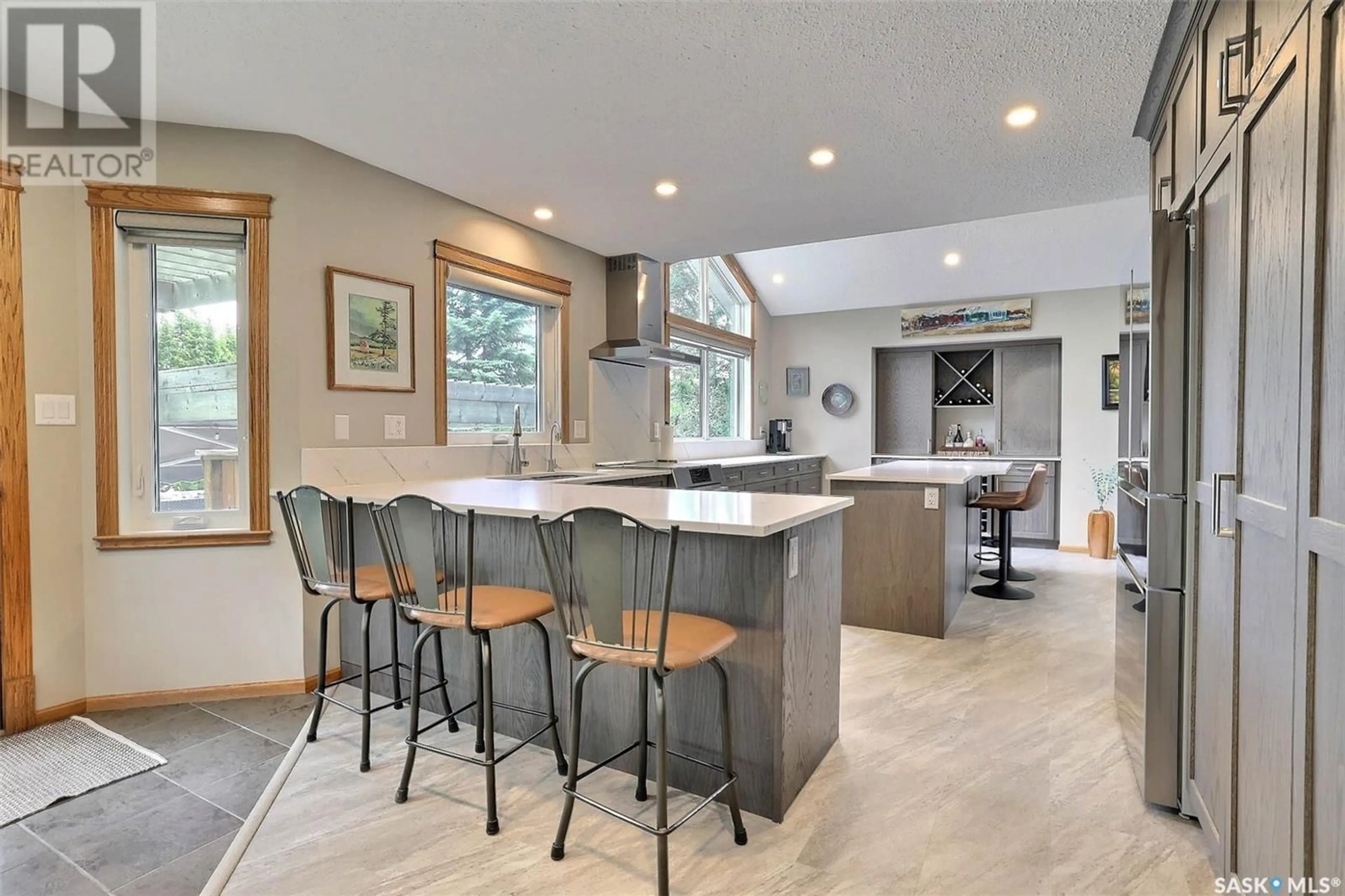 Open concept kitchen, unknown for 1 PALMER CRESCENT, Edenwold Rm No. 158 Saskatchewan S4L1A3