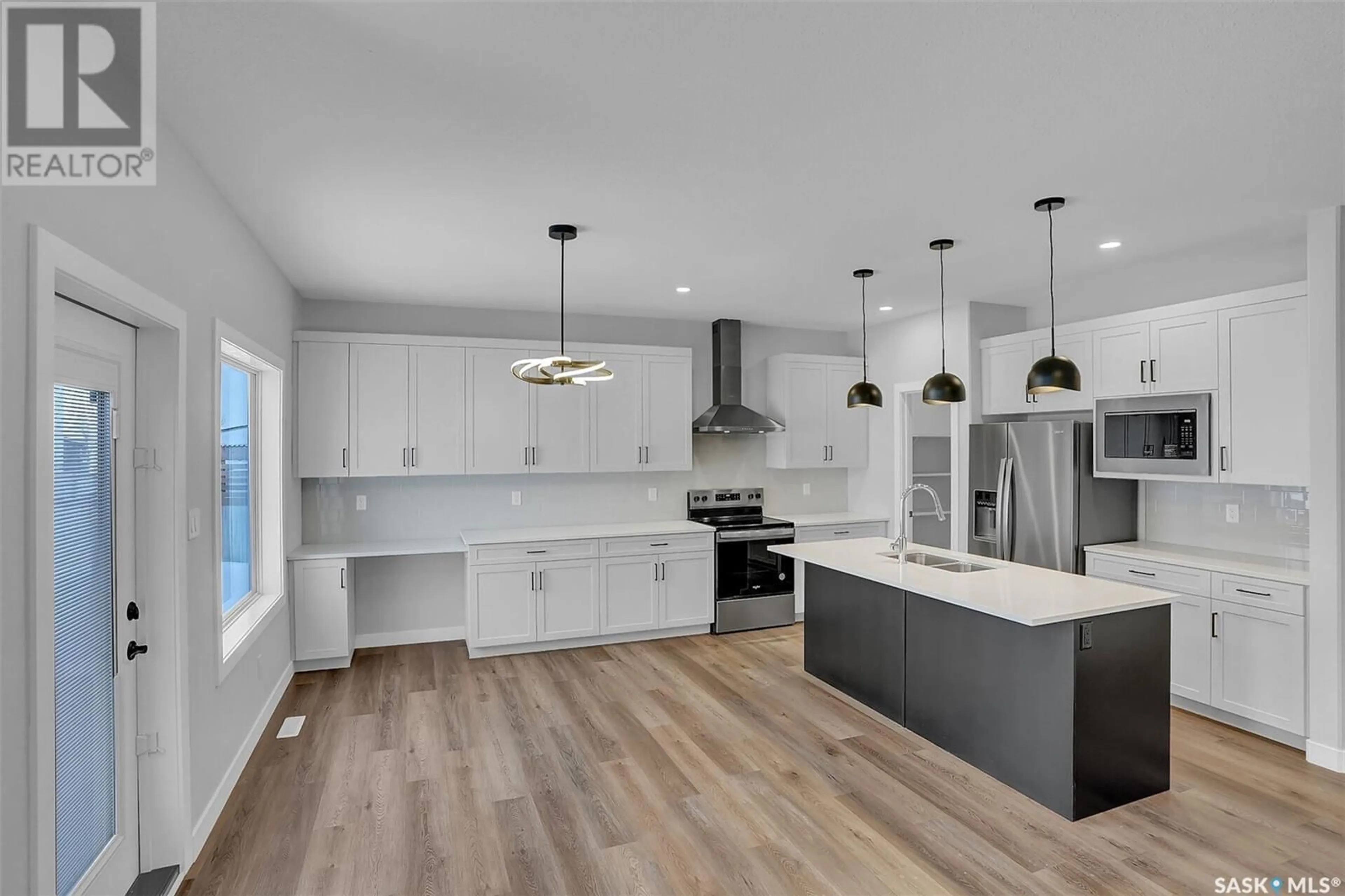 Open concept kitchen, unknown for 106 KATZ AVENUE, Saskatoon Saskatchewan S7V1S9