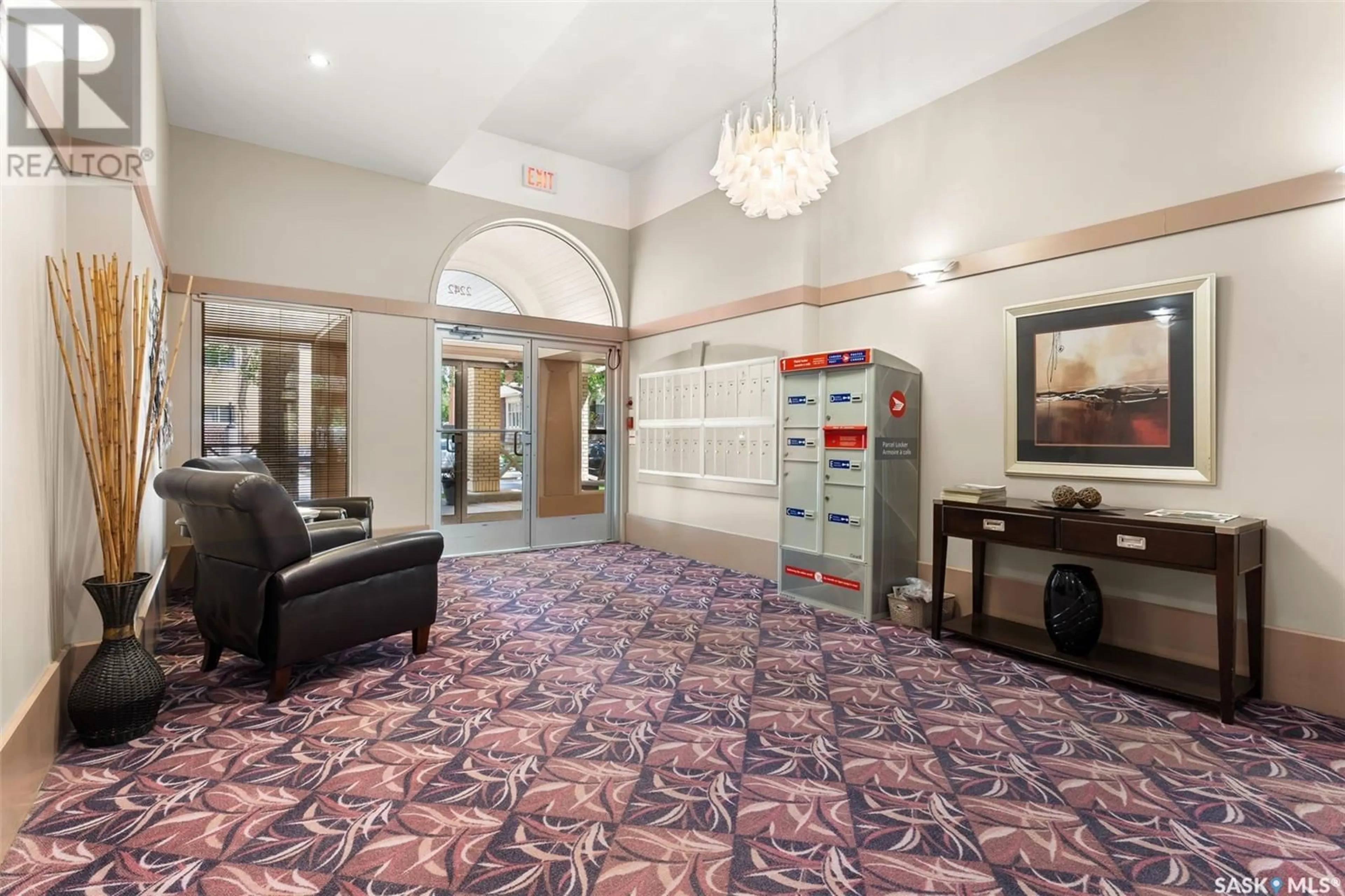 Indoor foyer for 207 - 2242 CORNWALL STREET, Regina Saskatchewan S4P2K9