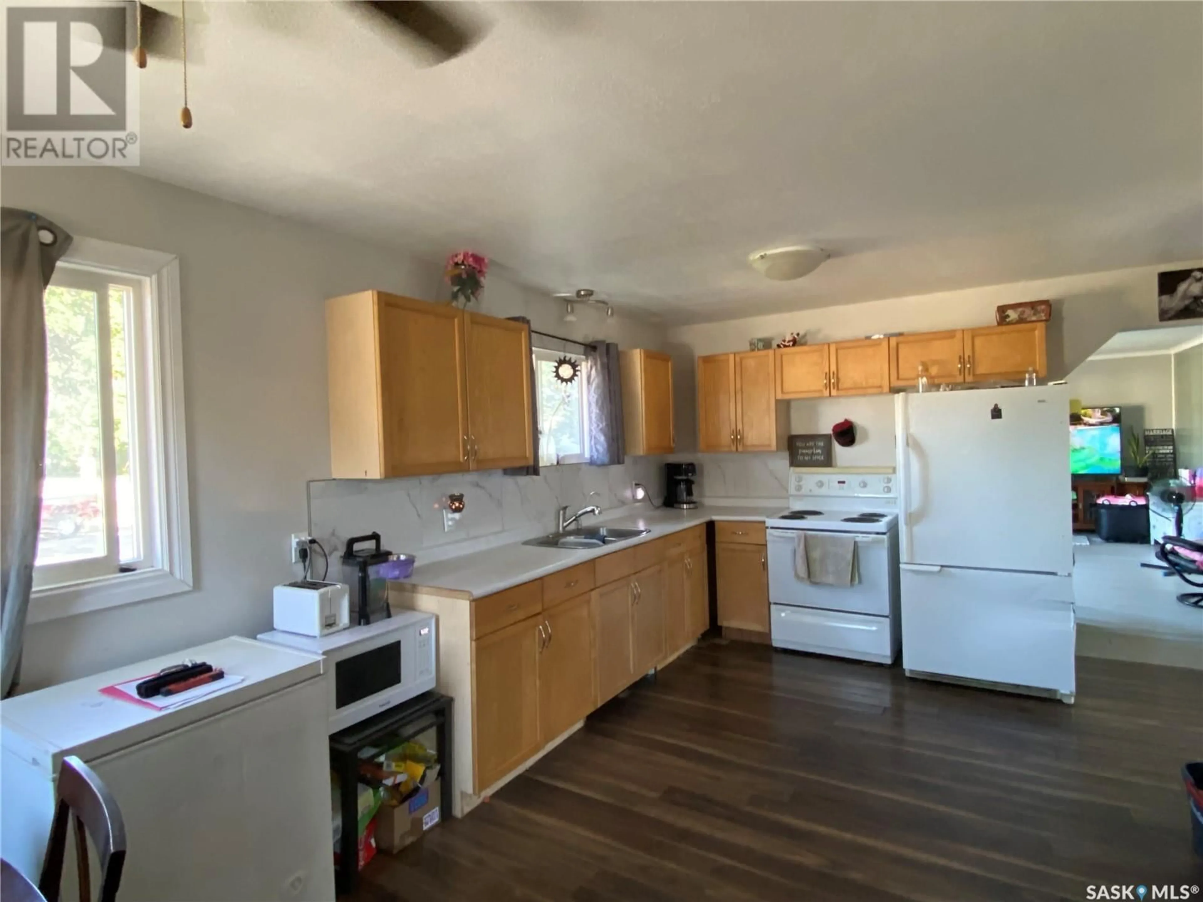 Standard kitchen, unknown for 60 DOGWOOD CRESCENT, Yorkton Saskatchewan S3N2M7