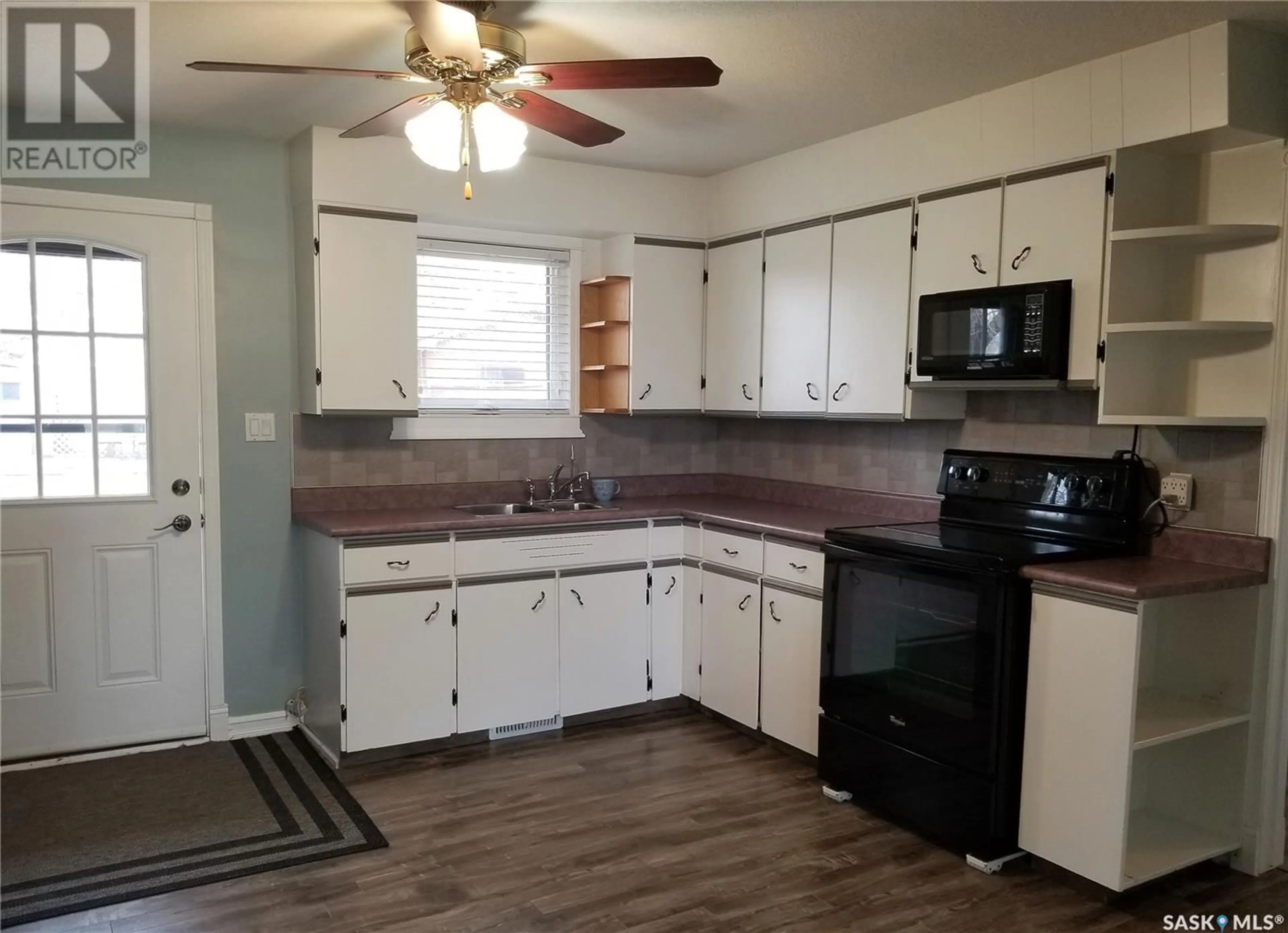 Standard kitchen, unknown for 105 LILLIS AVENUE, Mclean Saskatchewan S0G3E0