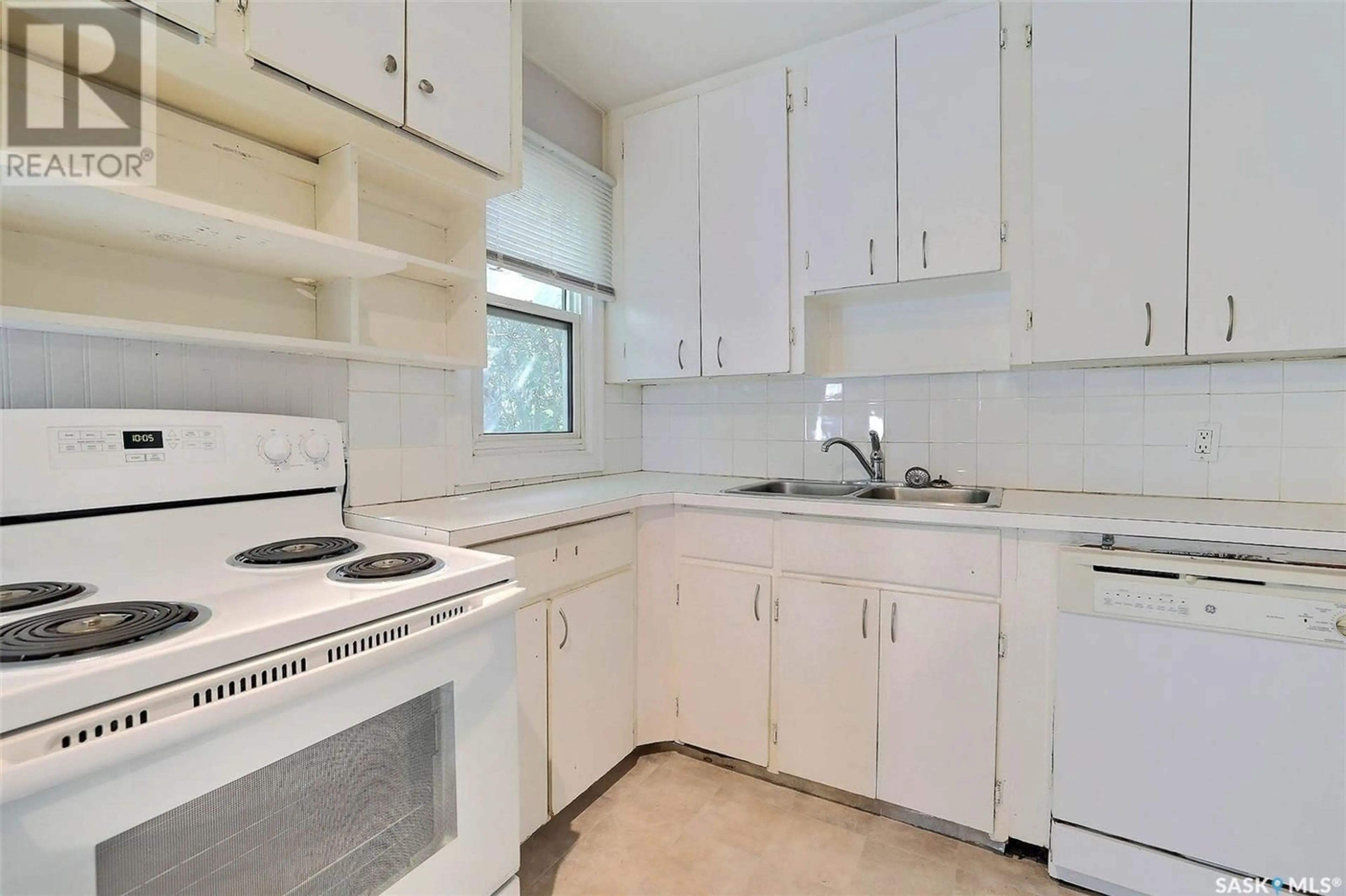 Standard kitchen, unknown for 1726 YORK STREET, Regina Saskatchewan S4T4P9