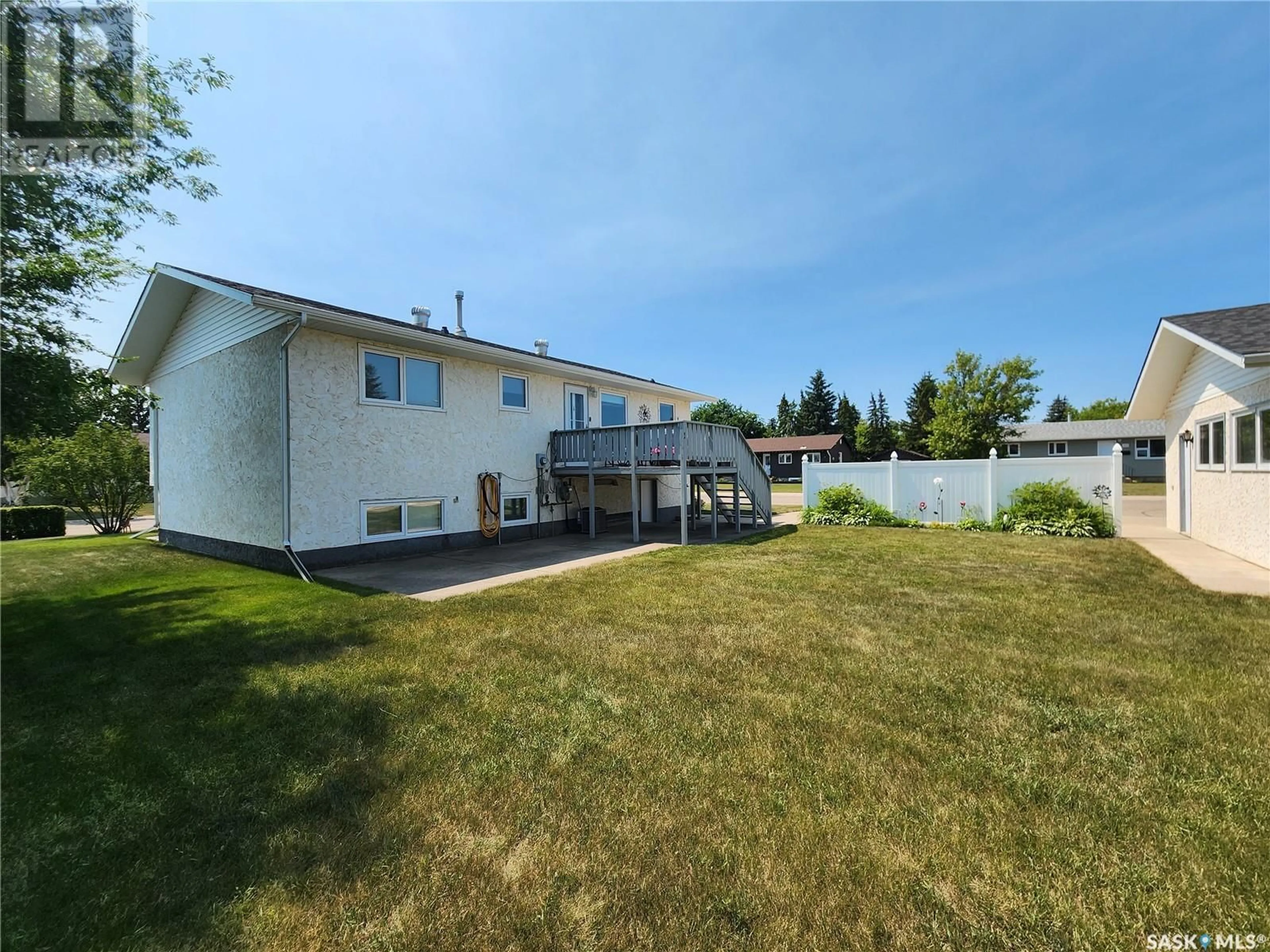 Patio, unknown for 1 CENTENNIAL CRESCENT, Melville Saskatchewan S0A2P0