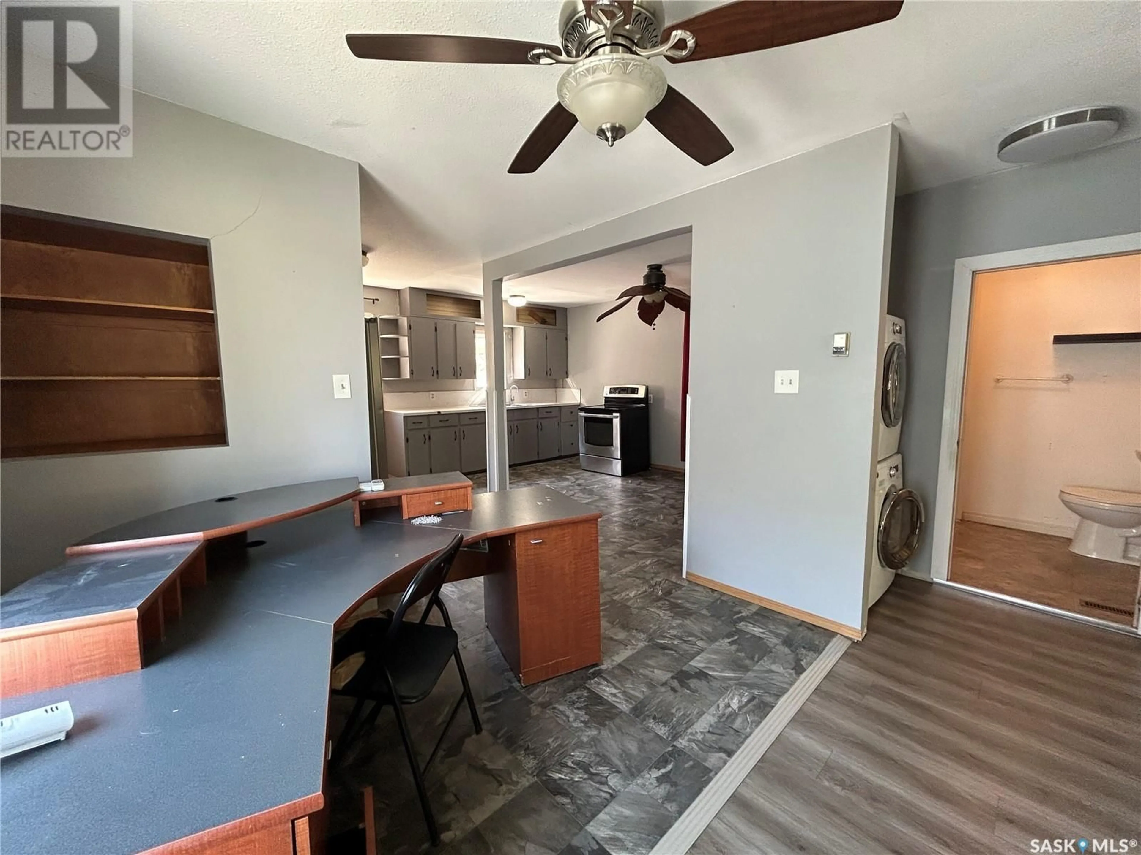 A pic of a room for 523 OMINICA STREET, Moose Jaw Saskatchewan S6H0H2