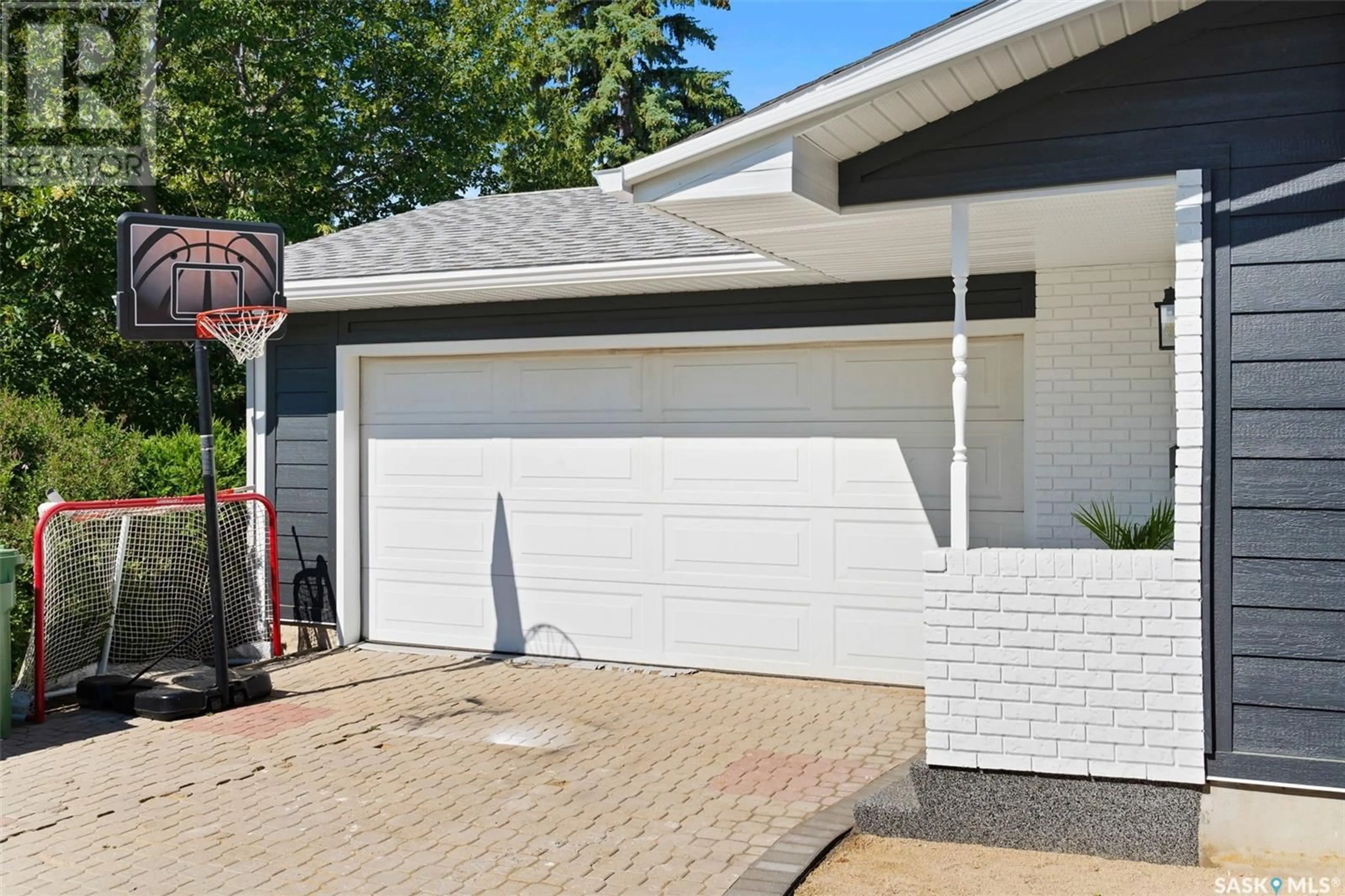 Unknown for 208 HABKIRK DRIVE, Regina Saskatchewan S4S2X8