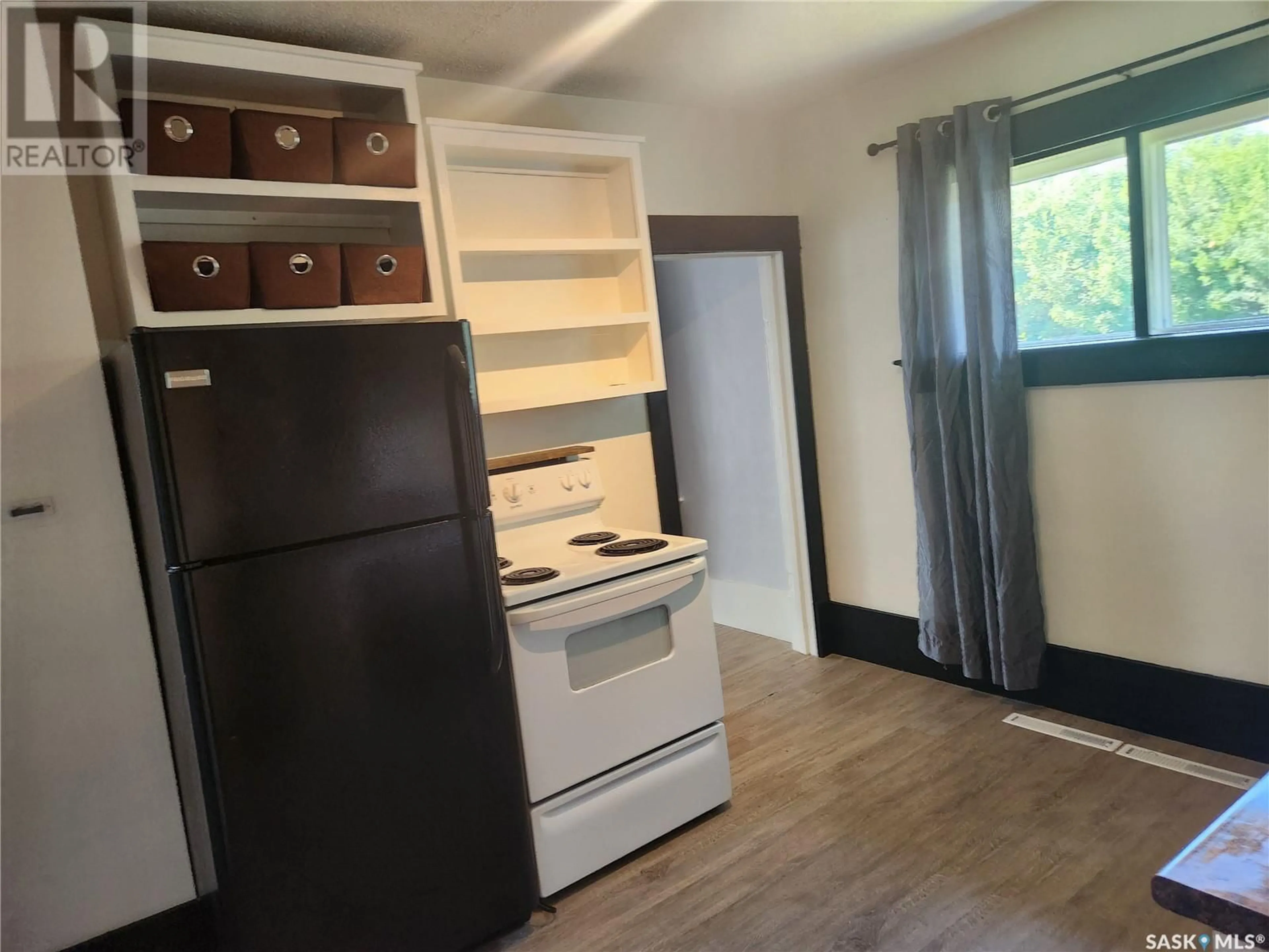 Standard kitchen, wood/laminate floor for 600 2ND AVENUE, Star City Saskatchewan S0E1P0