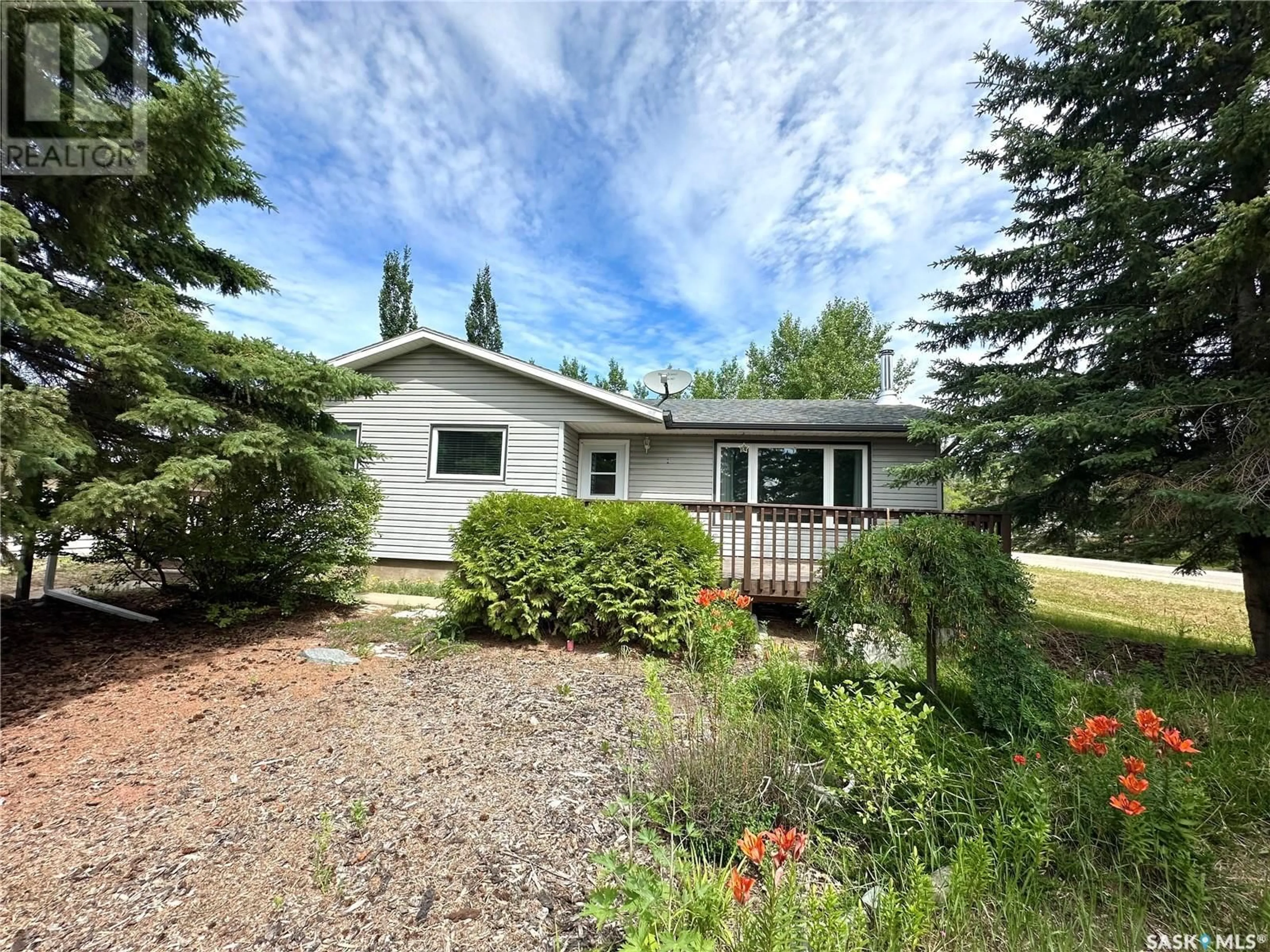 A pic from outside/outdoor area/front of a property/back of a property/a pic from drone, unknown for 101 1ST AVENUE, Medstead Saskatchewan S0M1W0