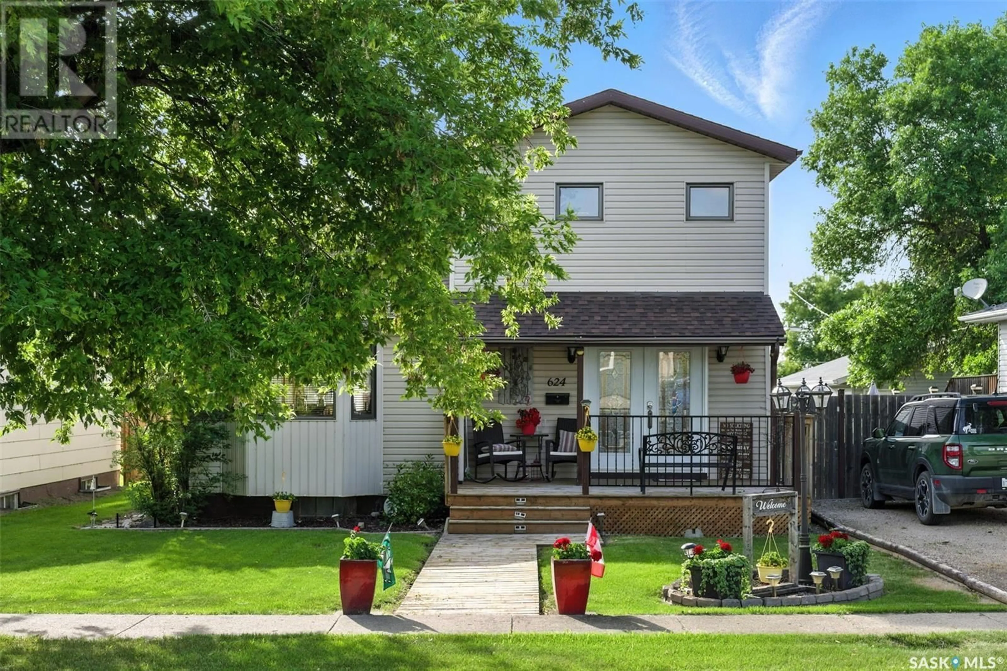Home with vinyl exterior material, street for 624 GARDNER STREET, Bruno Saskatchewan S0K0S0