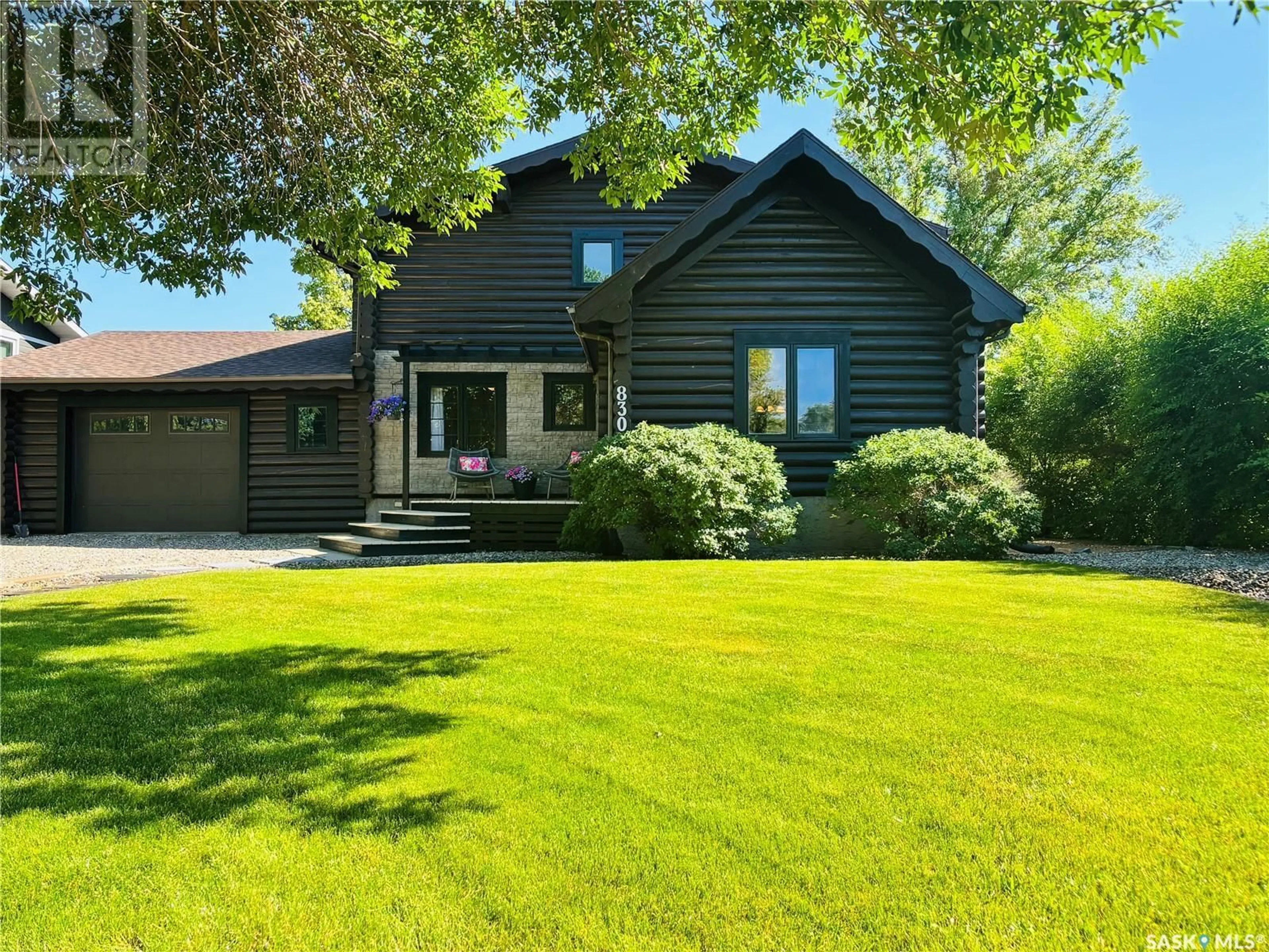 Home with vinyl exterior material, street for 830 VALLEY STREET, Estevan Saskatchewan S4A2P8