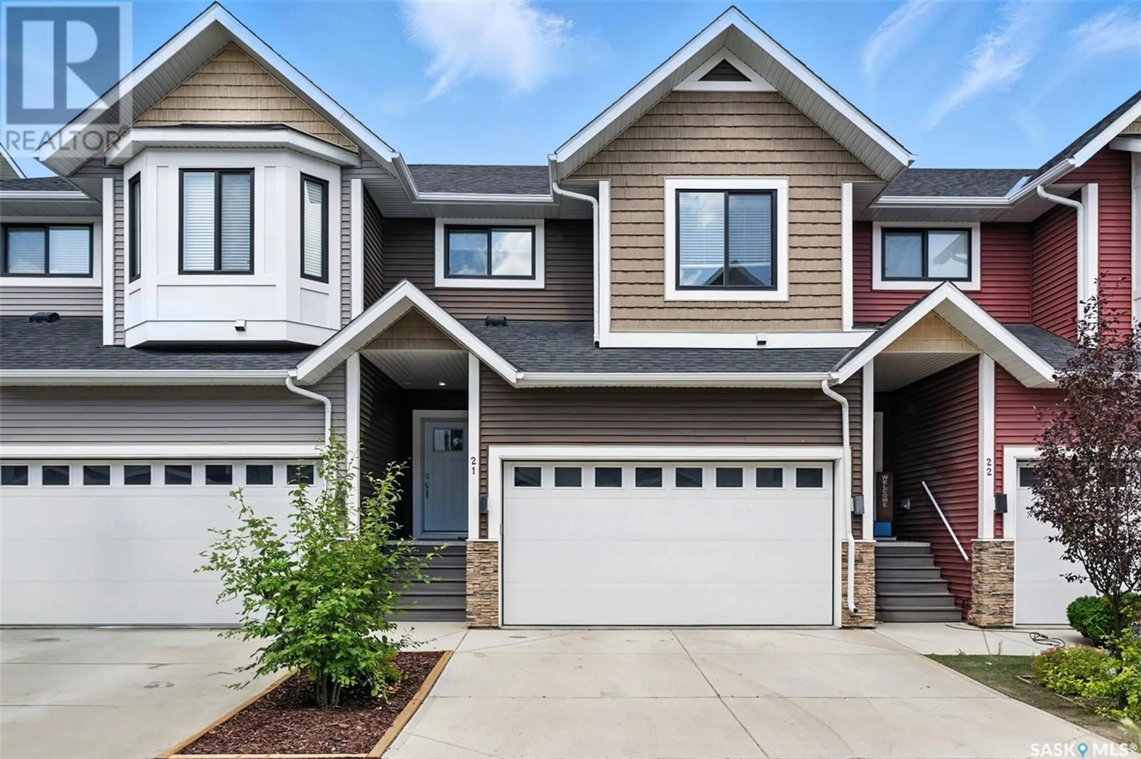 Home with vinyl exterior material, street for 21 900 ST ANDREWS LANE, Warman Saskatchewan S0K4S4