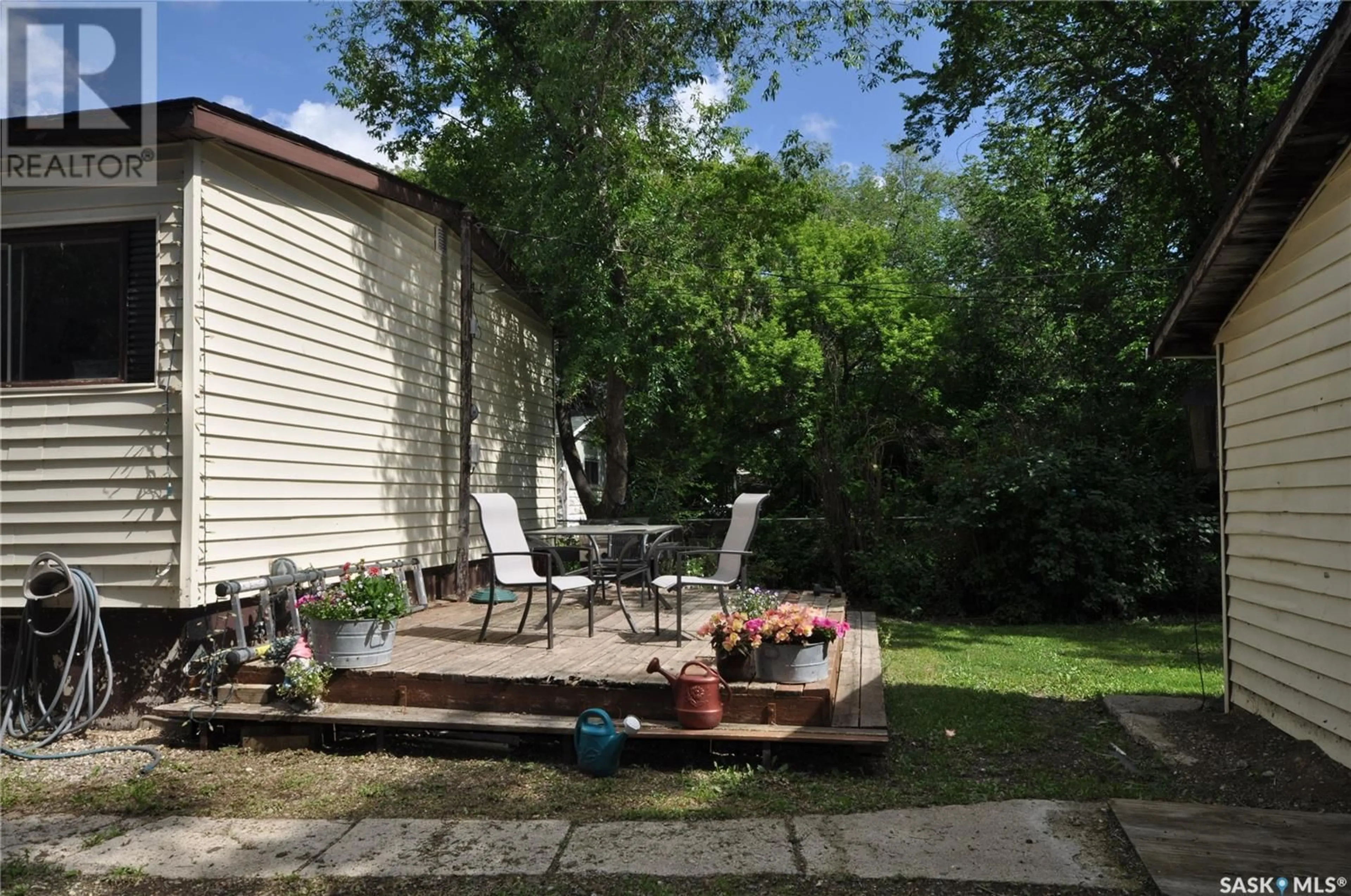 Patio, unknown for 204 JURA STREET, Colonsay Saskatchewan S0K0Z0