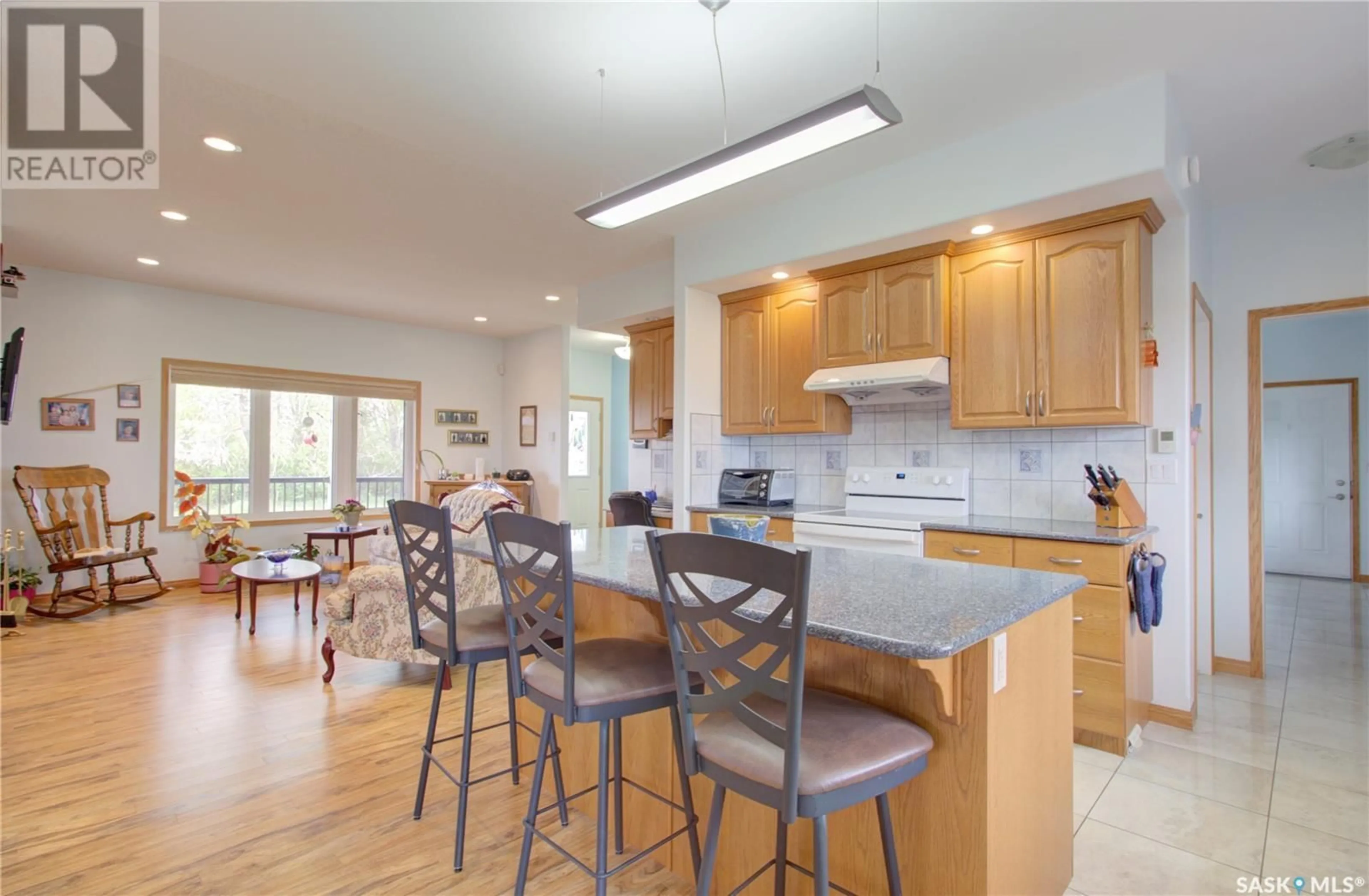 Open concept kitchen, unknown for 91 1ST STREET, Coteau Rm No. 255 Saskatchewan S0L0G0