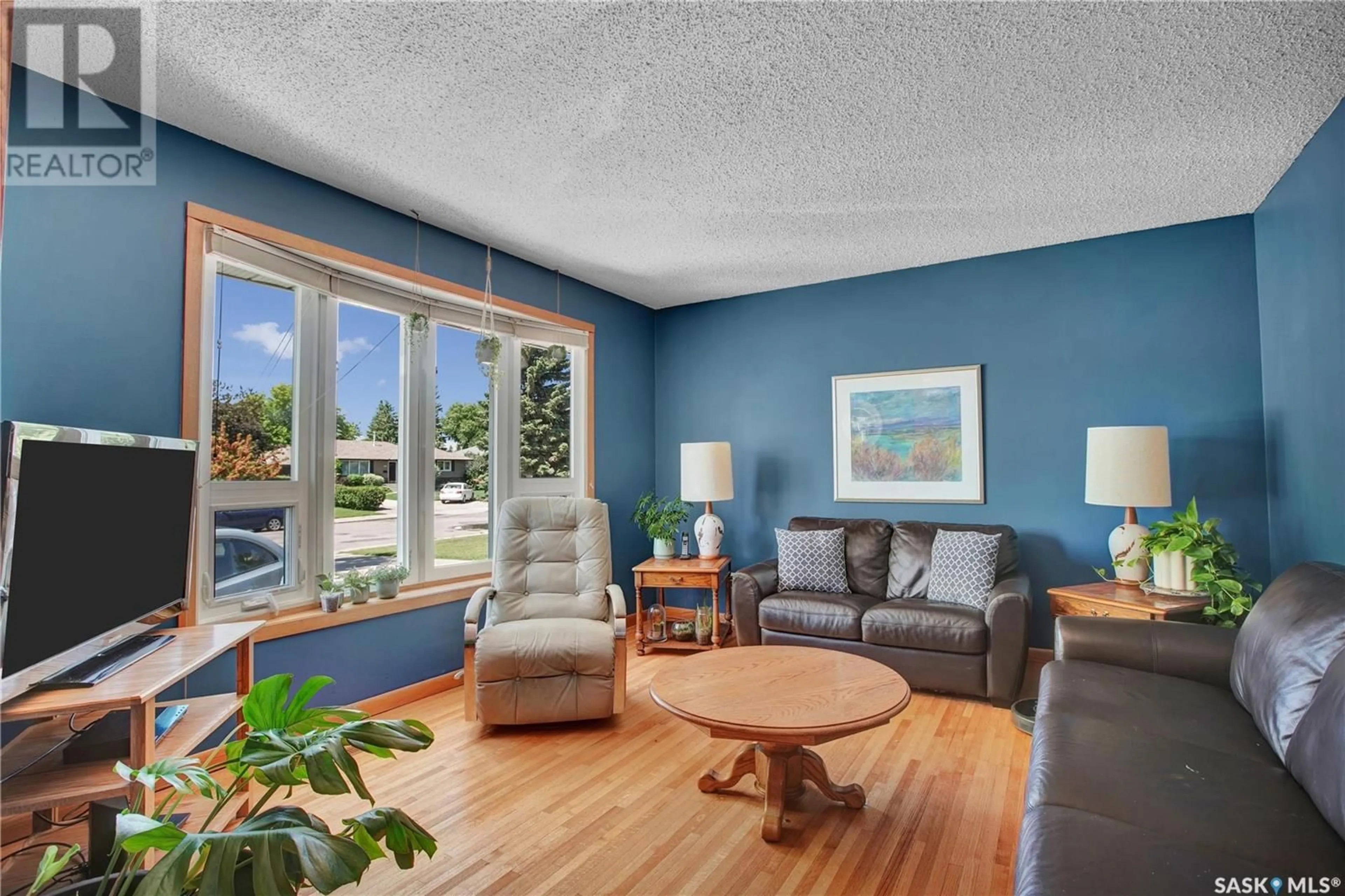 Living room with furniture, unknown for 2213 HAULTAIN AVENUE, Saskatoon Saskatchewan S7J1P7