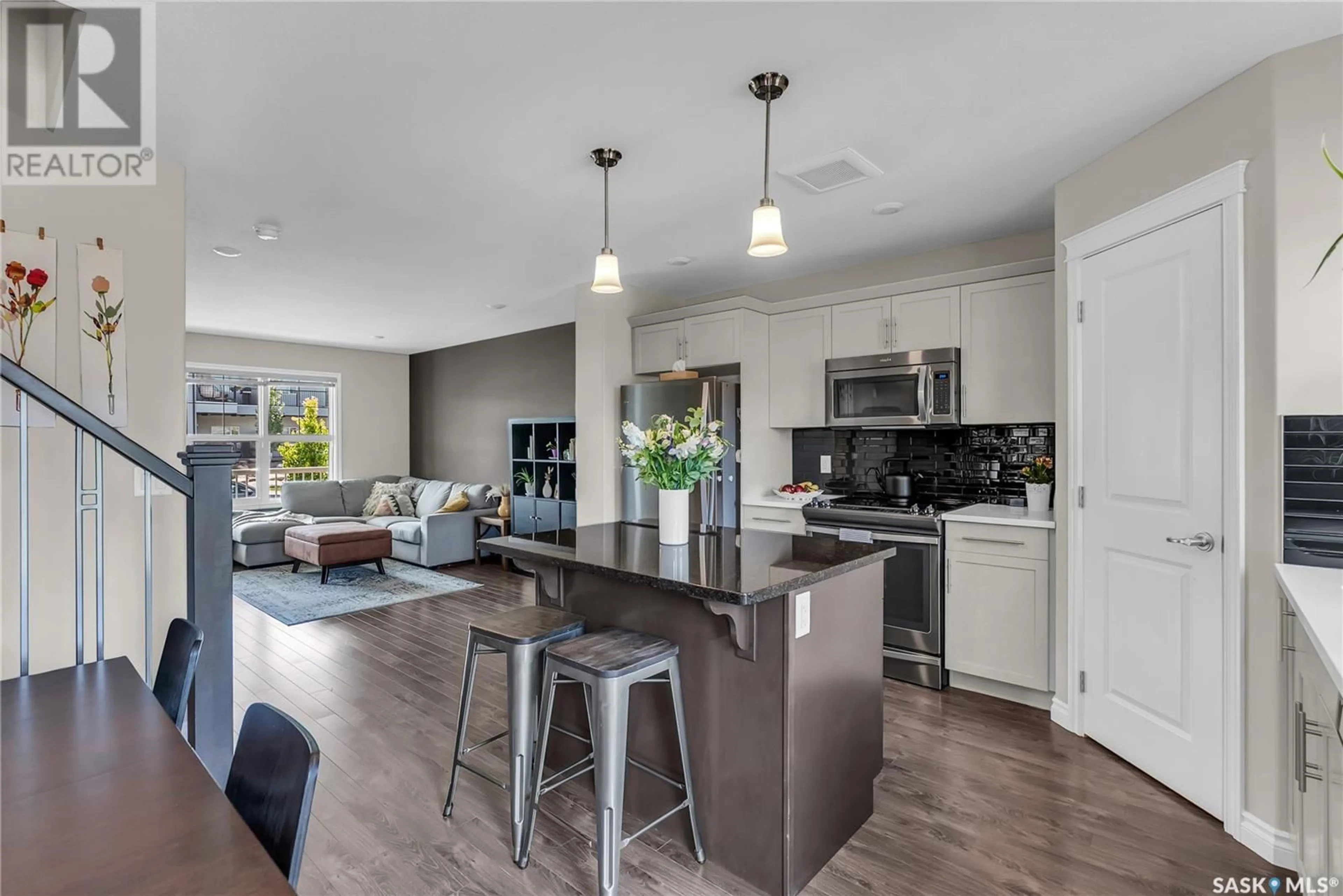 Open concept kitchen, unknown for 426 MANINGAS BEND, Saskatoon Saskatchewan S7W0V6