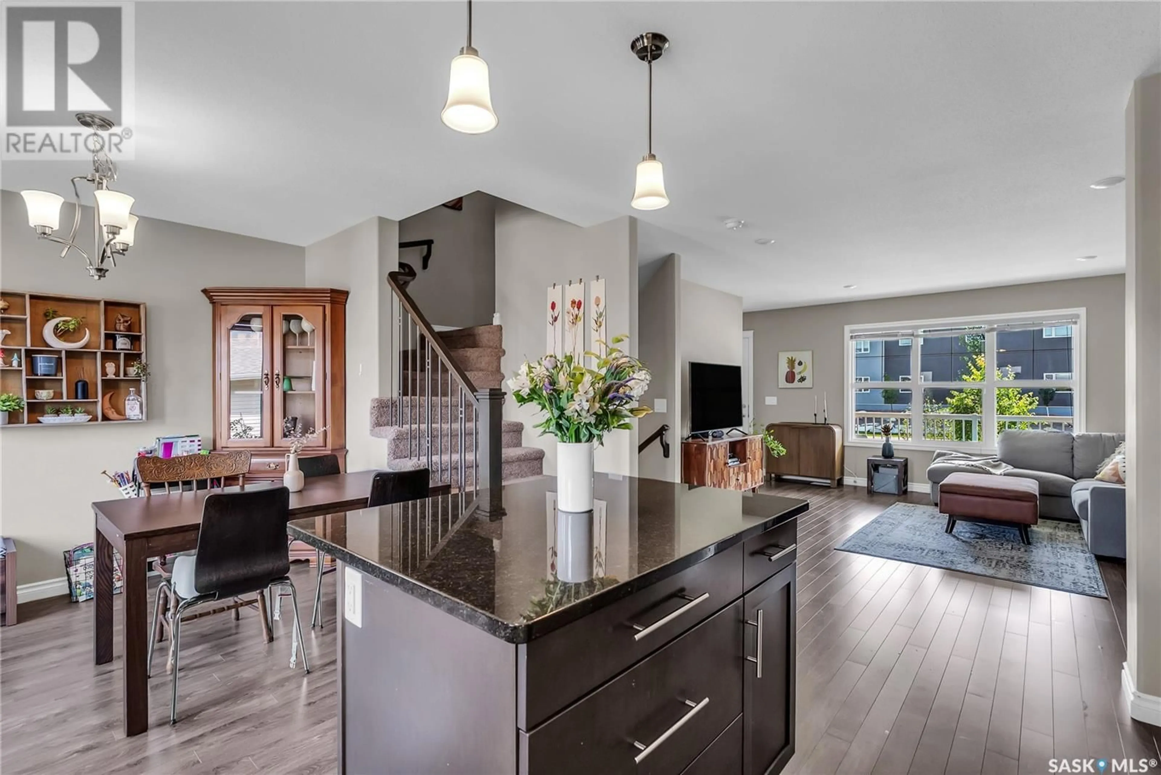 Open concept kitchen, unknown for 426 MANINGAS BEND, Saskatoon Saskatchewan S7W0V6