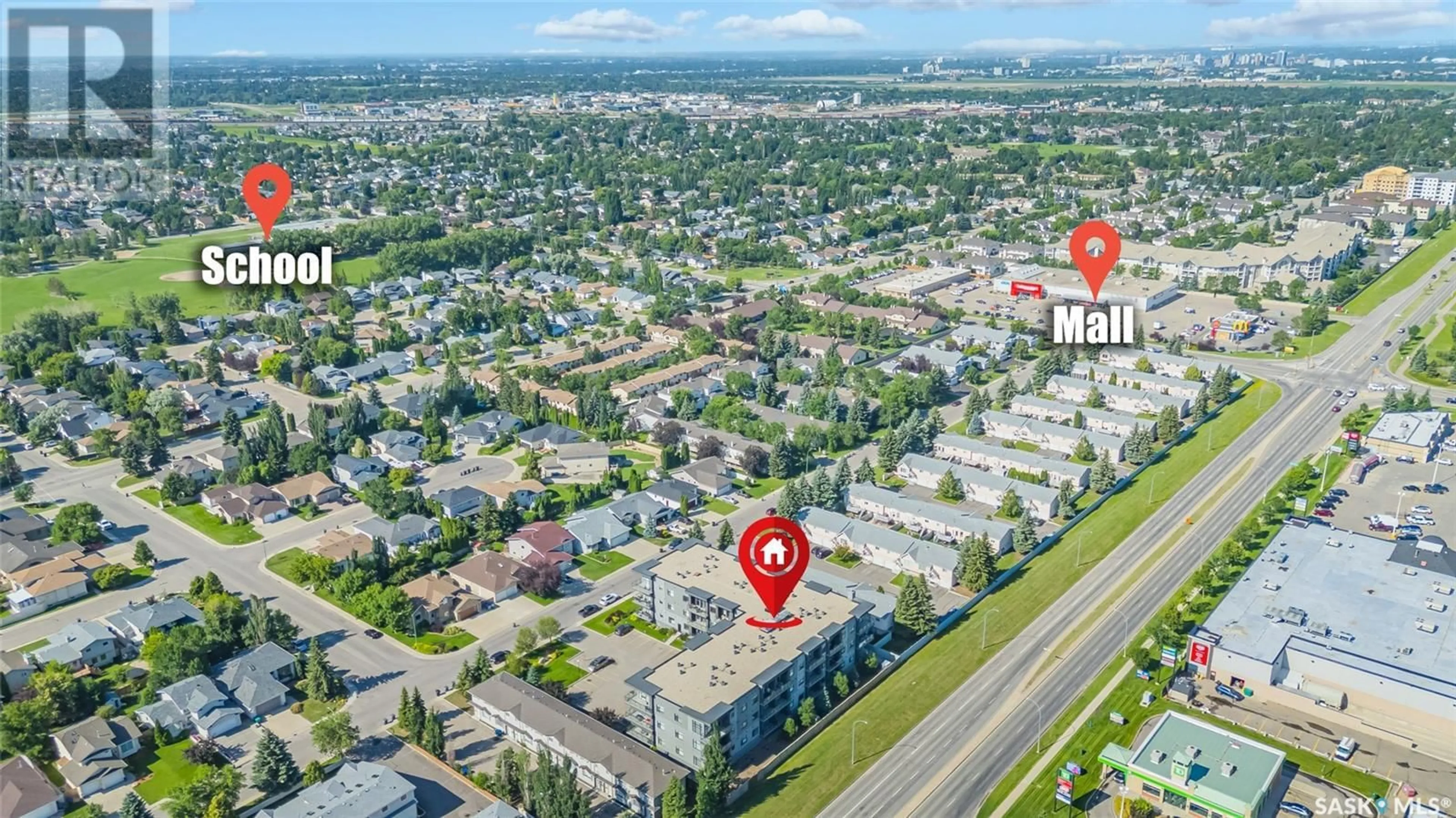 A pic from outside/outdoor area/front of a property/back of a property/a pic from drone, street for 203 - 502 PEREHUDOFF CRESCENT, Saskatoon Saskatchewan S7N4H6