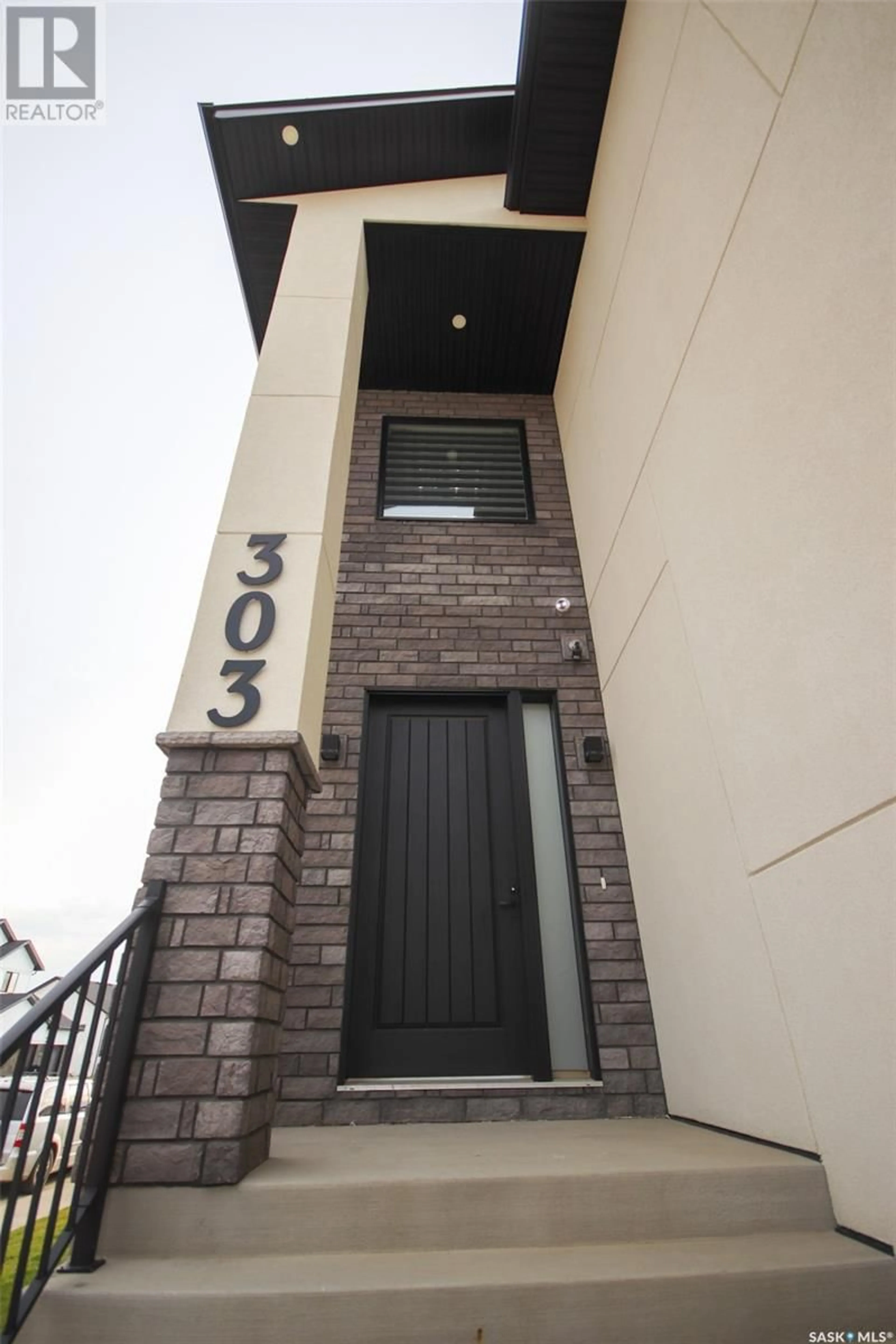 Unknown for 303 WOOLF BAY, Saskatoon Saskatchewan S7W1E5