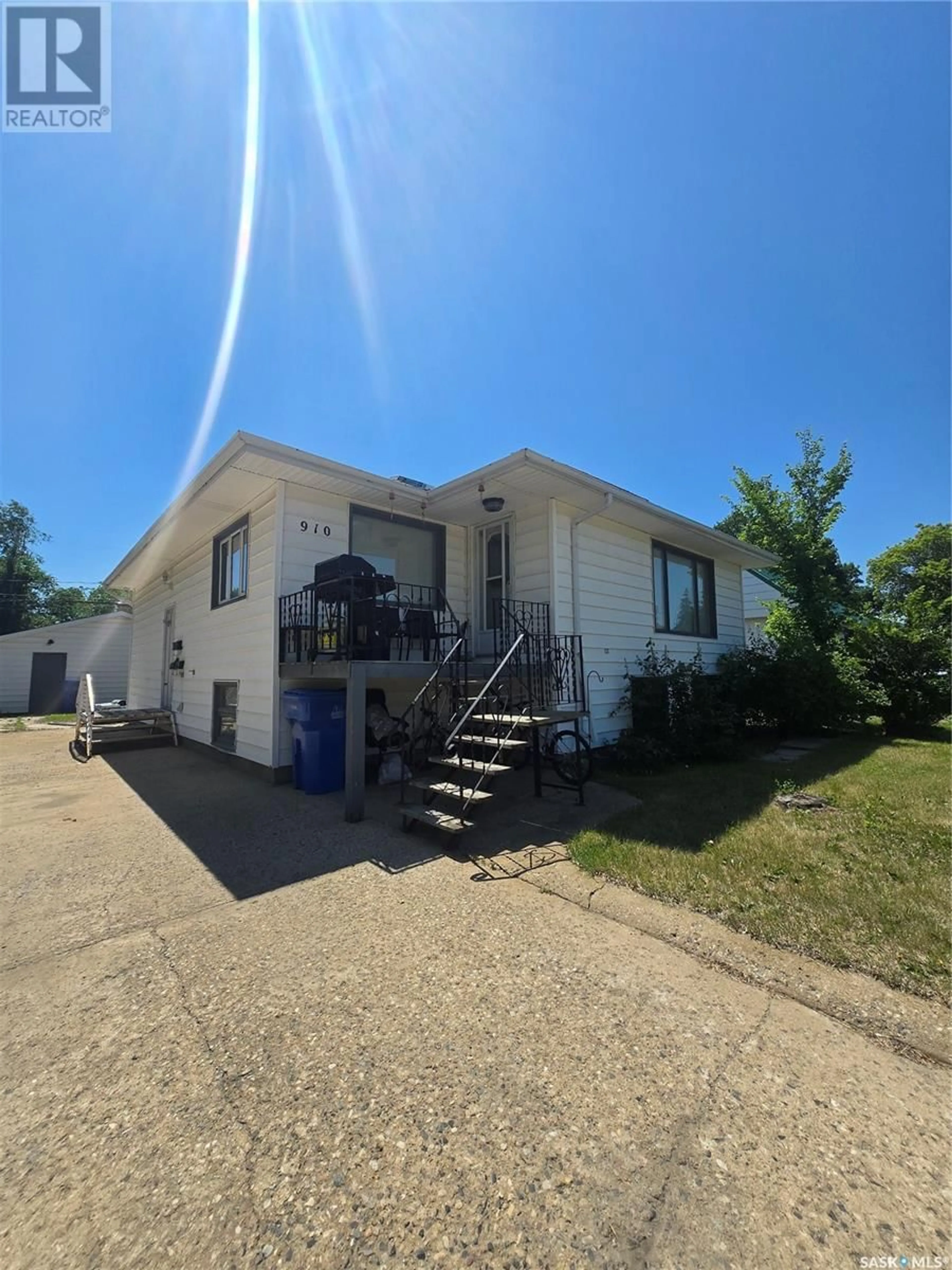 Unknown for 910 ISABELLE STREET, Estevan Saskatchewan S4A1R4