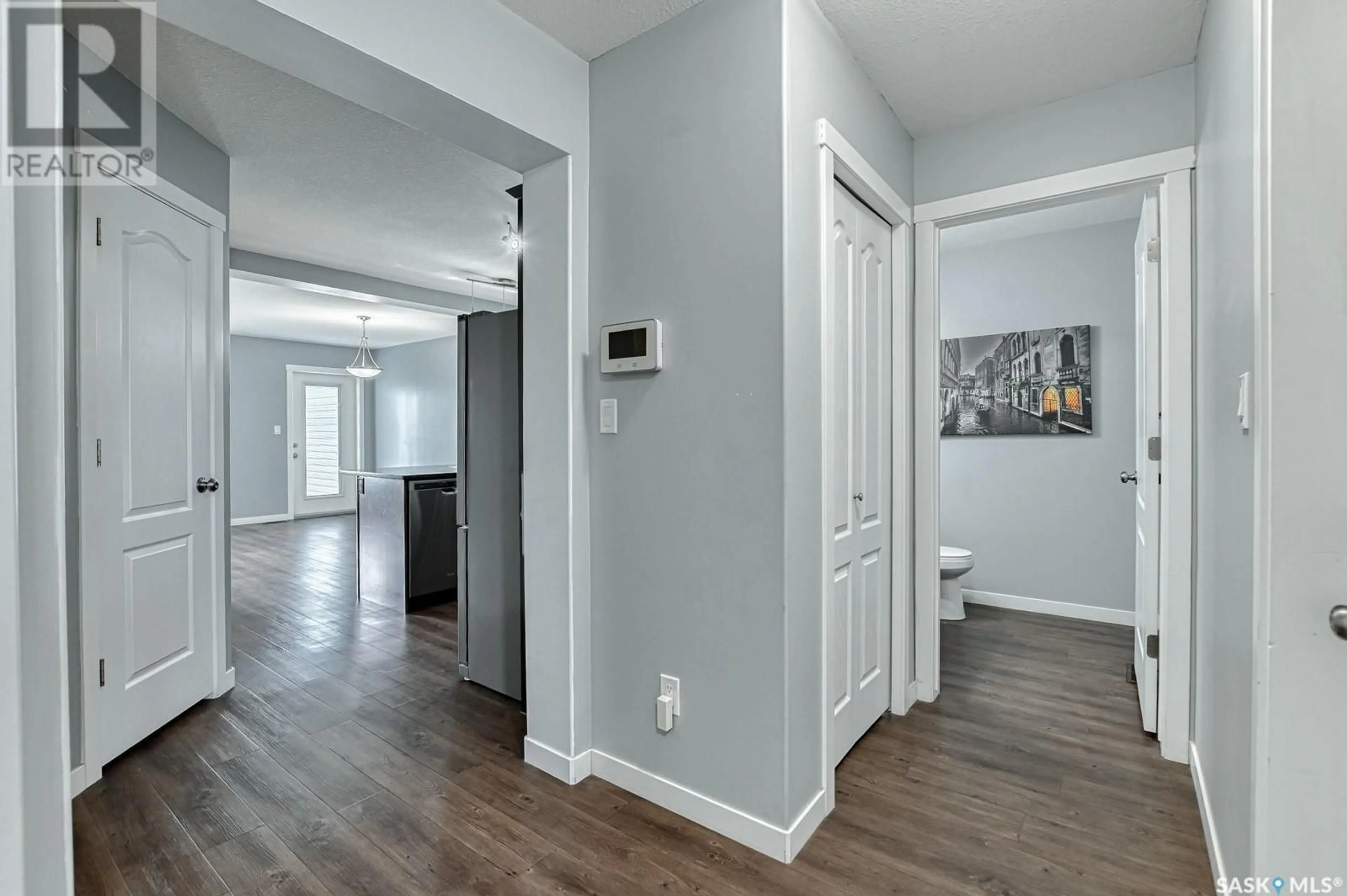 Indoor entryway for 204 2 SAVANNA CRESCENT, Pilot Butte Saskatchewan S0G3Z0