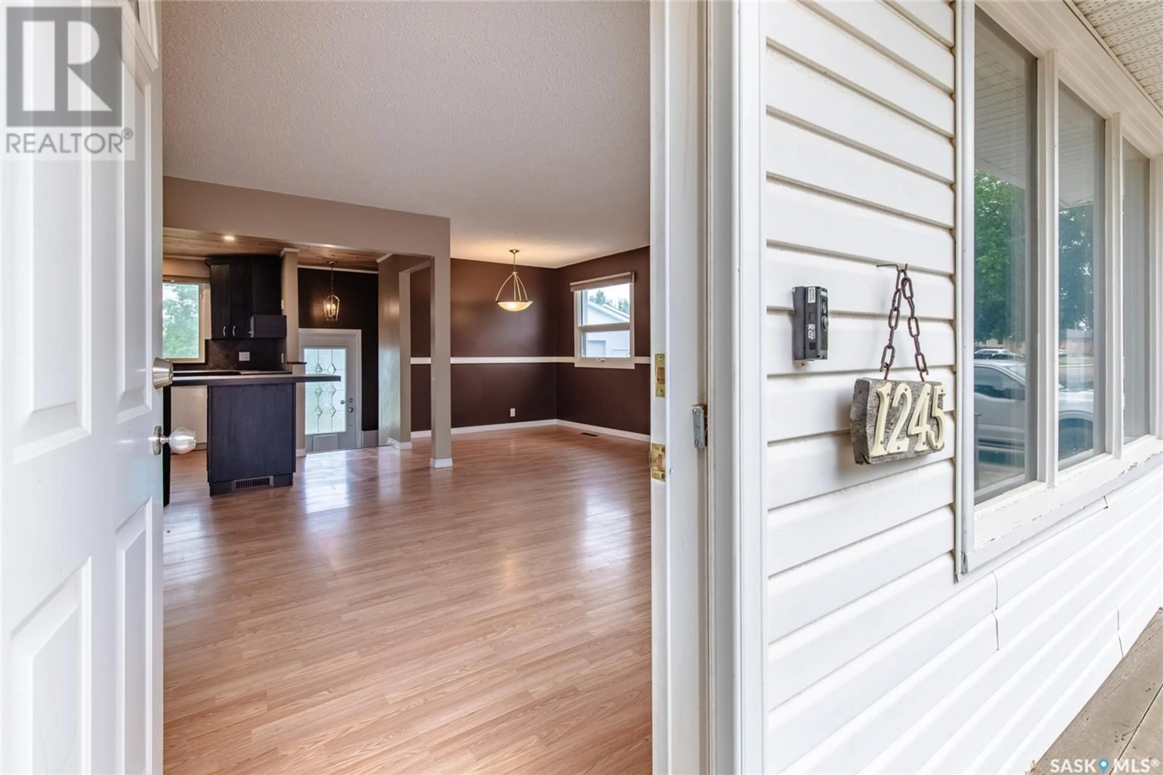 Indoor entryway for 1245 GRACE STREET, Moose Jaw Saskatchewan S6H3C6
