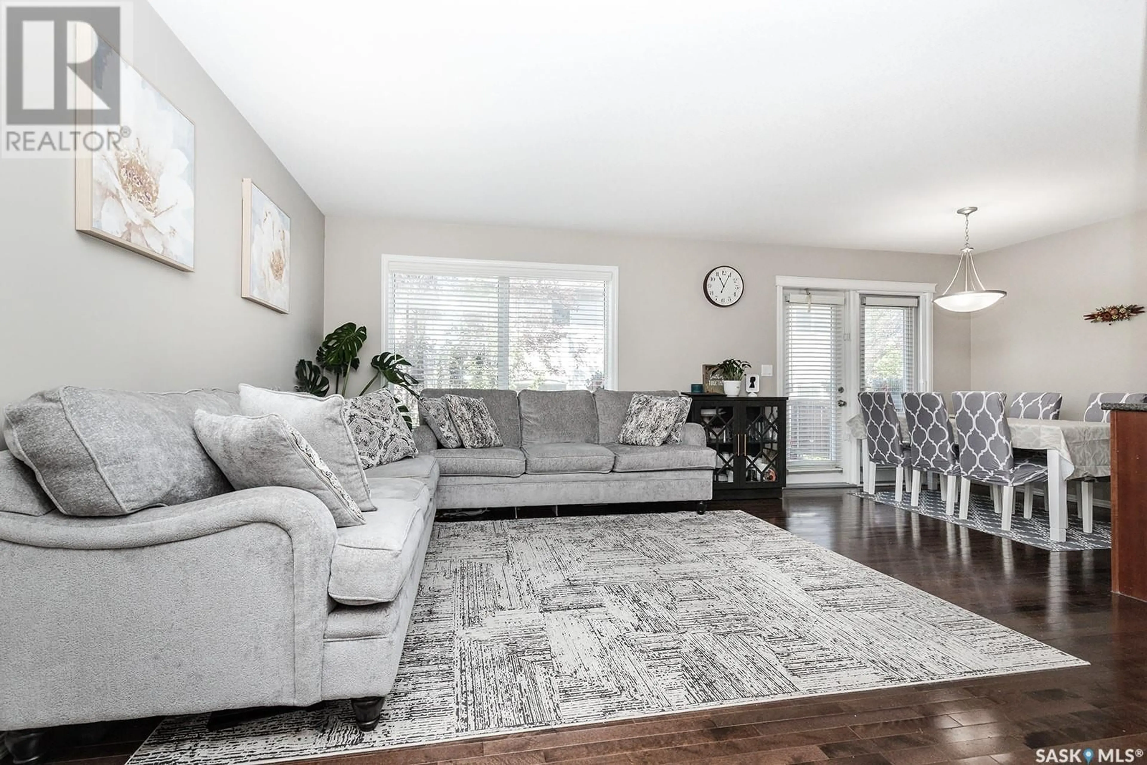 Living room with furniture, unknown for 106 - 3 BAILLIE COVE, Saskatoon Saskatchewan S7T0B8