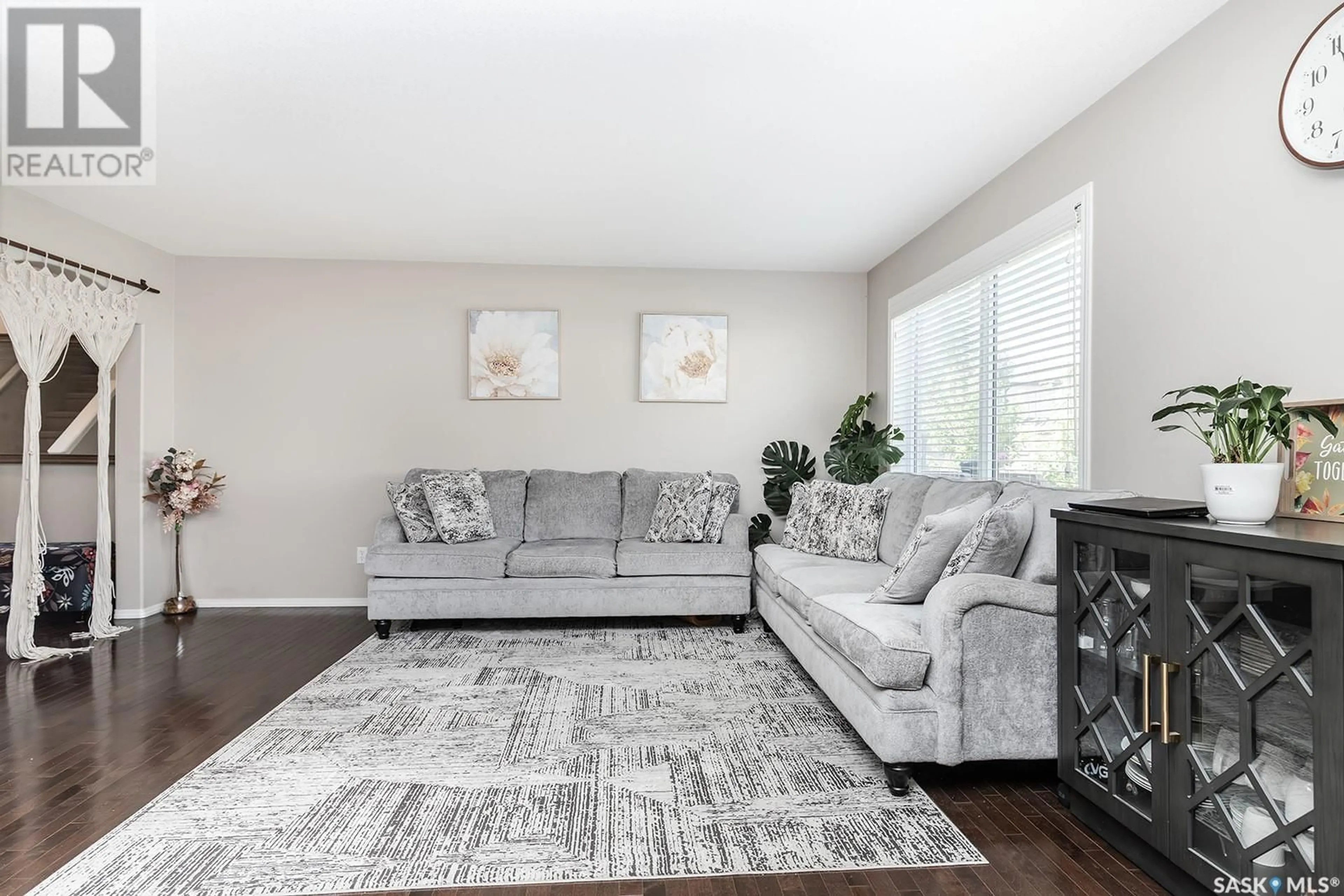 Living room with furniture, unknown for 106 - 3 BAILLIE COVE, Saskatoon Saskatchewan S7T0B8