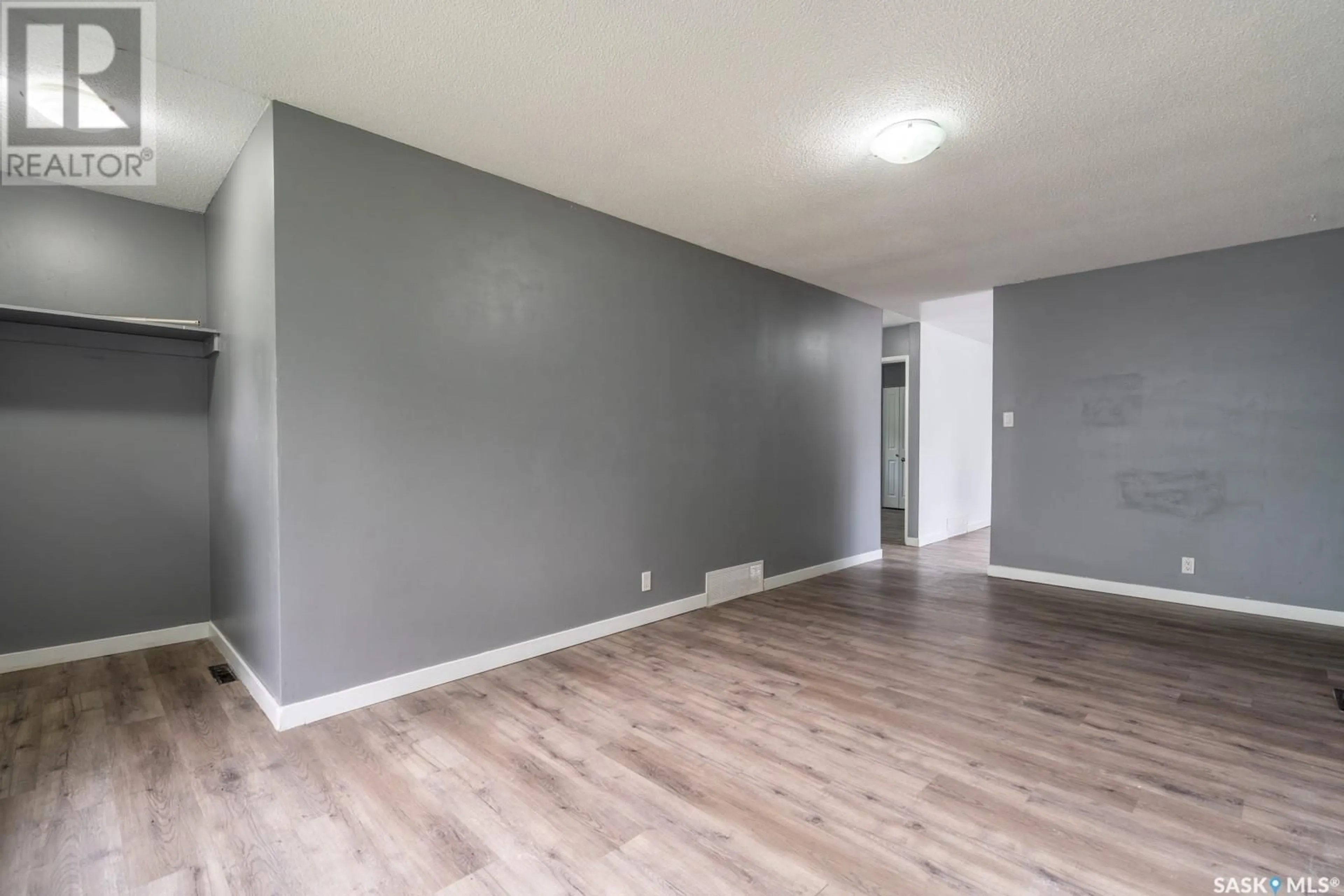 A pic of a room for 717 MONTAGUE STREET, Regina Saskatchewan S4T3H1
