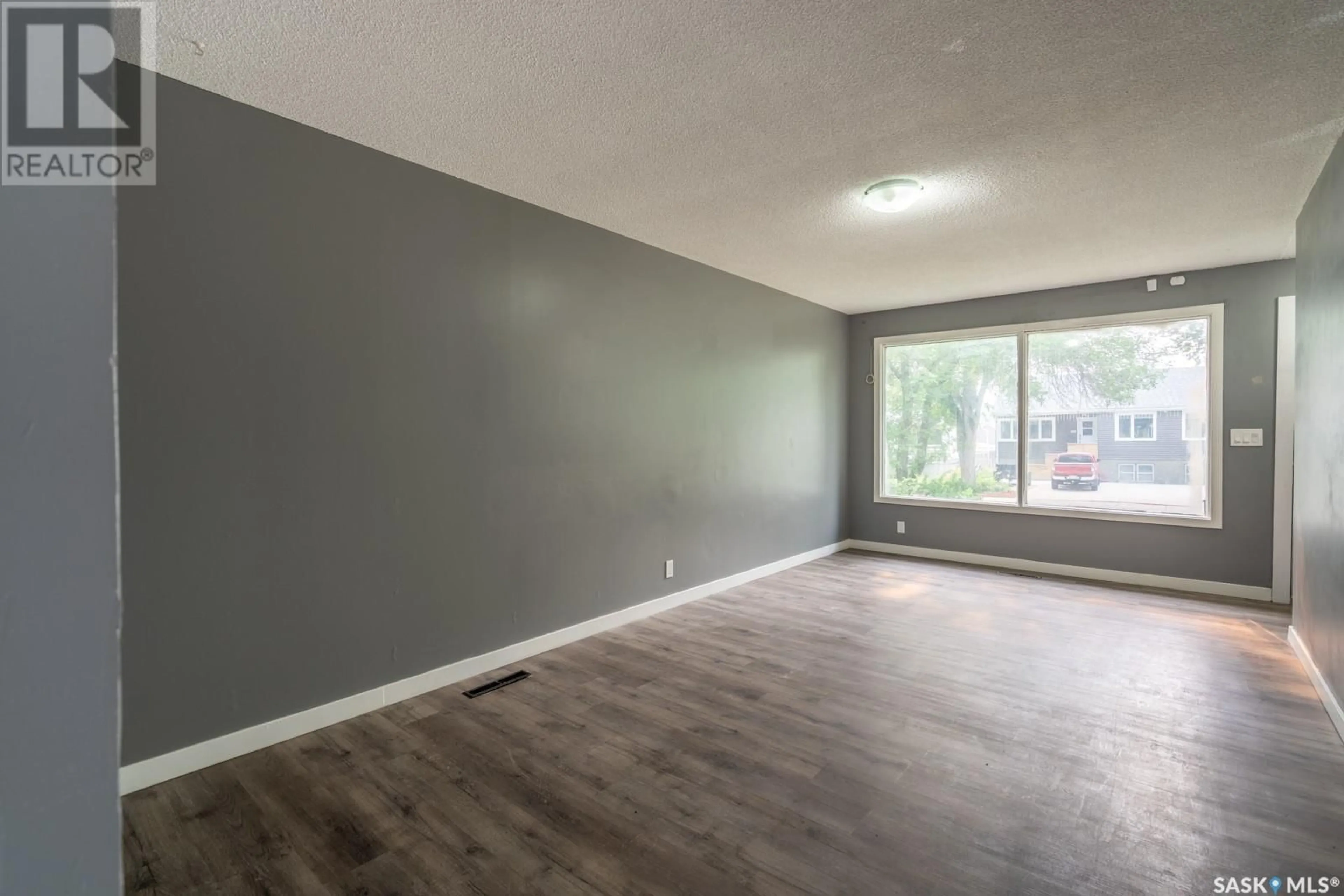 A pic of a room for 717 MONTAGUE STREET, Regina Saskatchewan S4T3H1