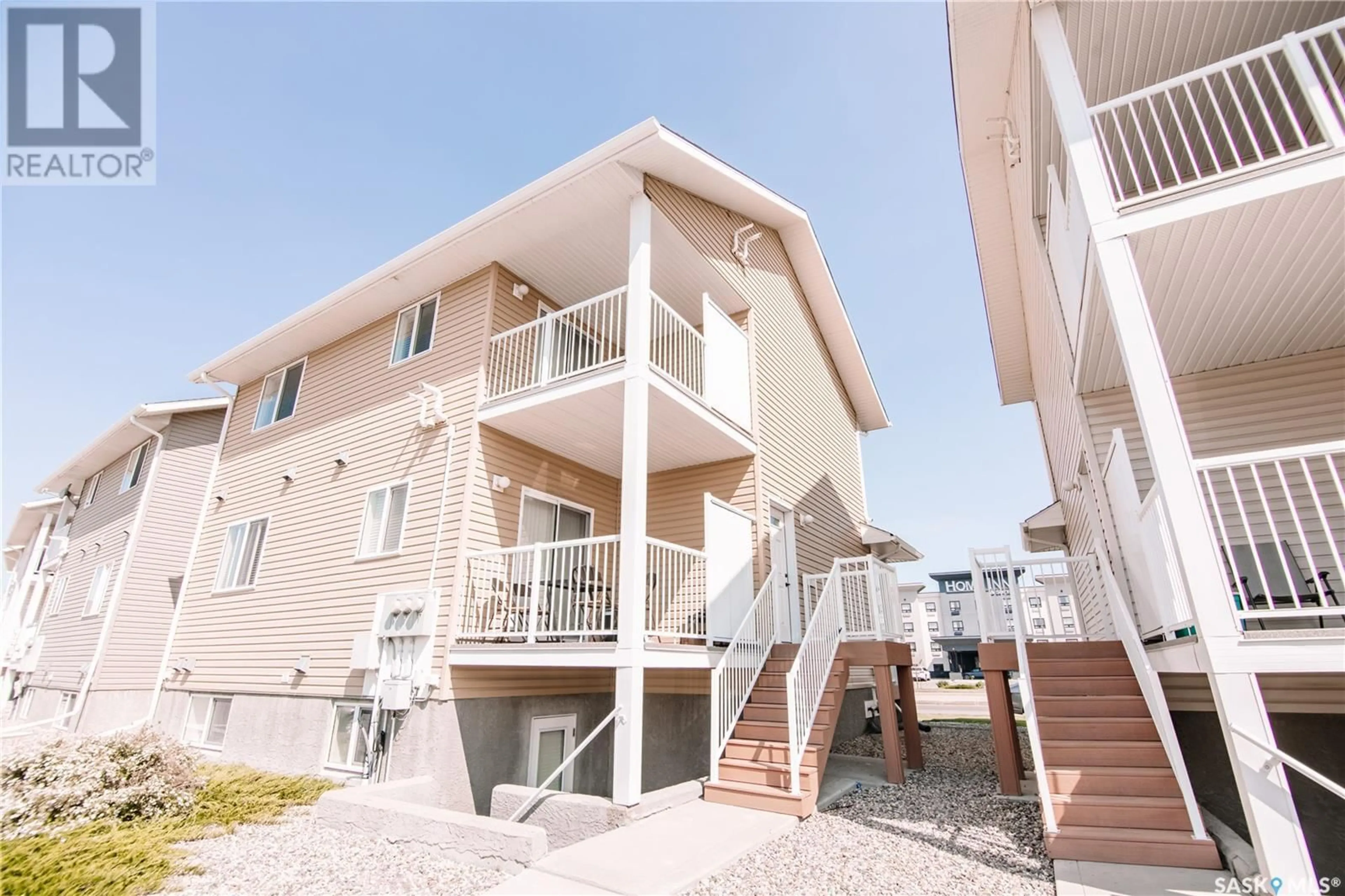 Patio, unknown for 25 5004 JAMES HILL ROAD, Regina Saskatchewan S4W0E8