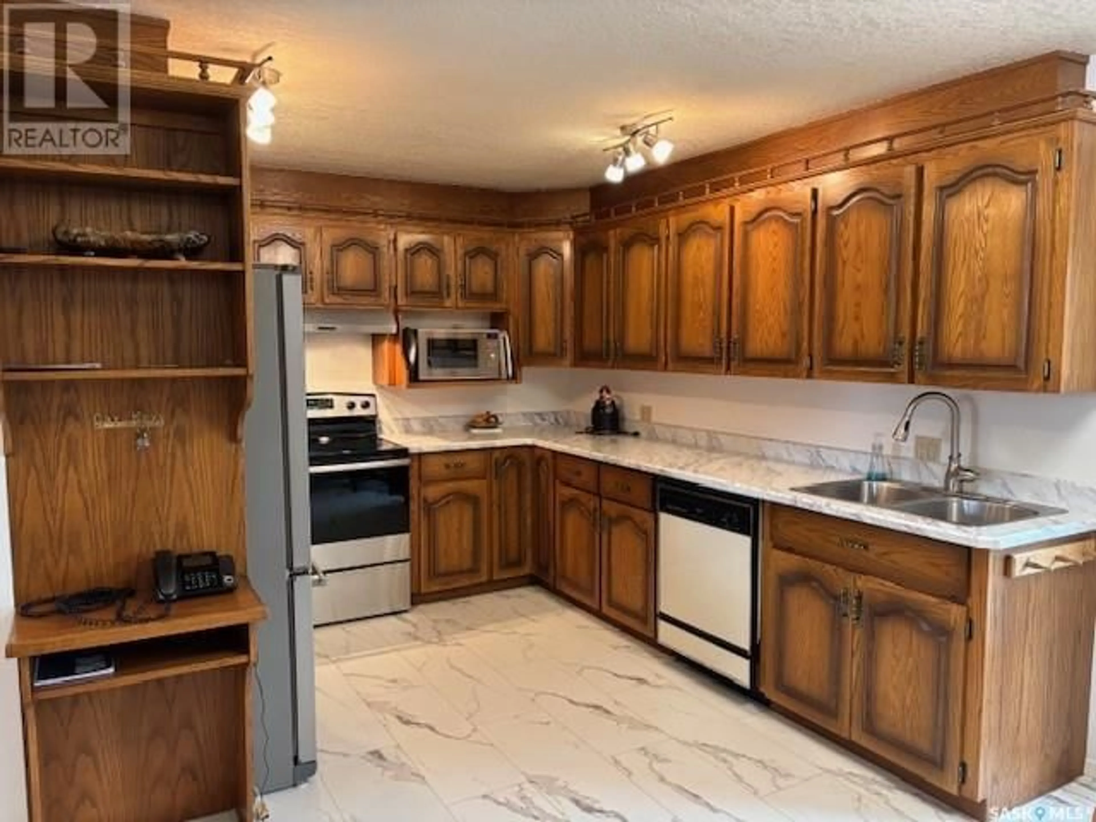 Standard kitchen, unknown for 340 CANORA AVENUE, Canora Saskatchewan S0A0L0