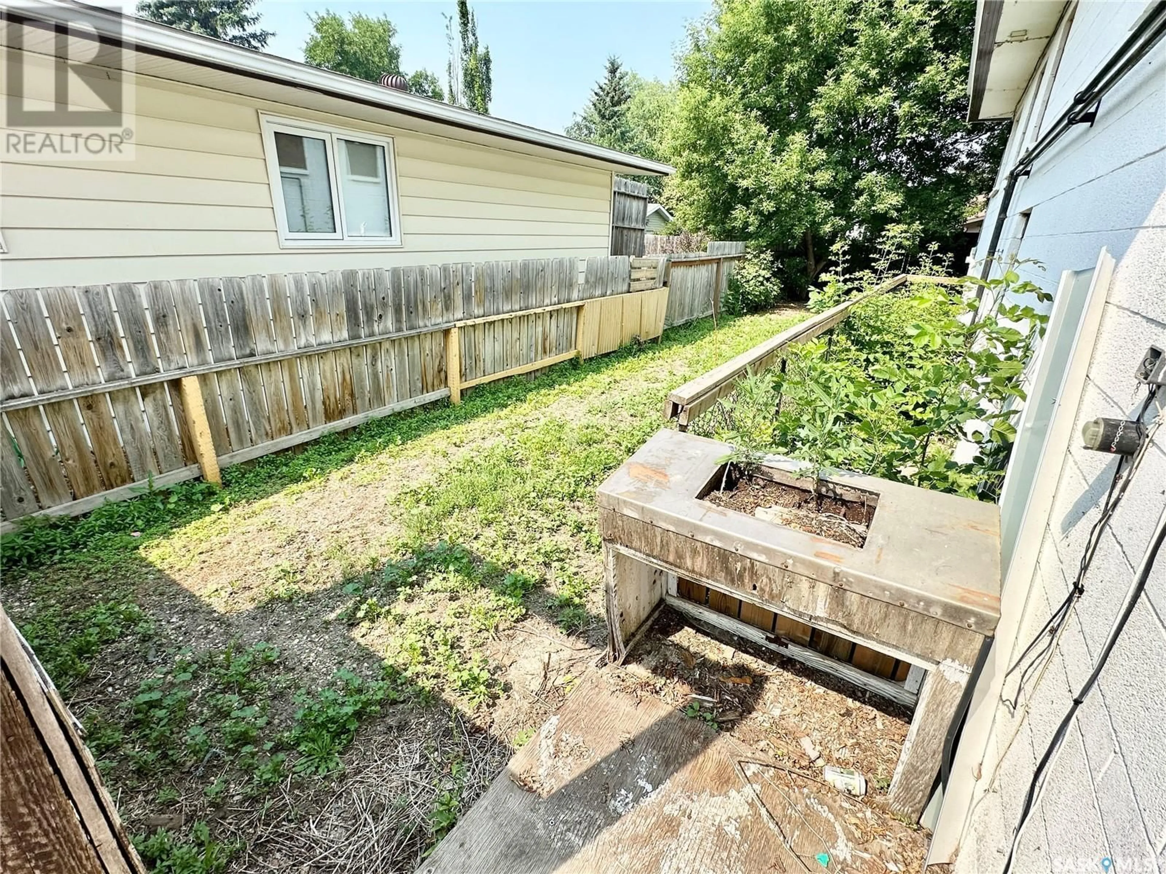Patio, street for 221 5TH STREET, Weyburn Saskatchewan S4H3B8