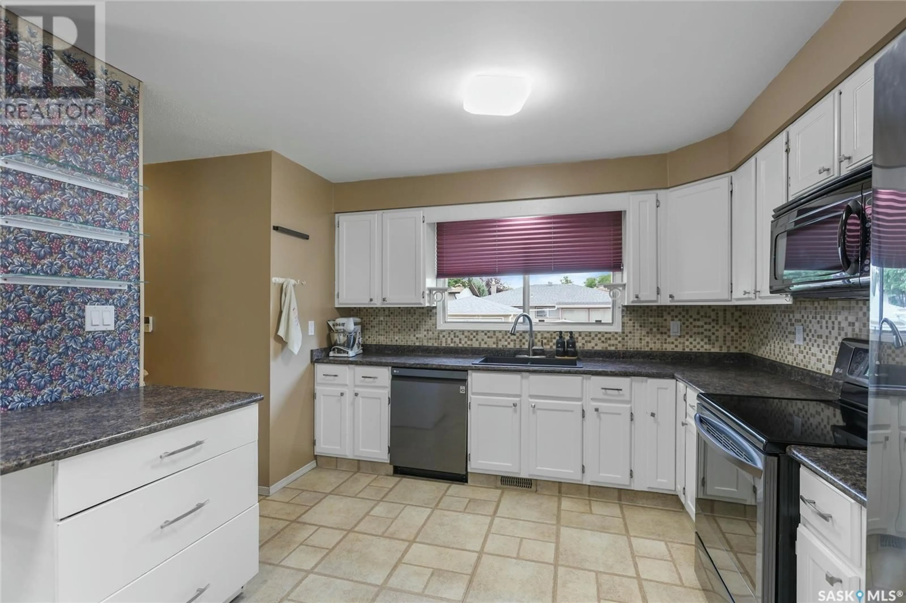 Standard kitchen, ceramic/tile floor for 51 HAYES CRESCENT, Regina Saskatchewan S4X1B1