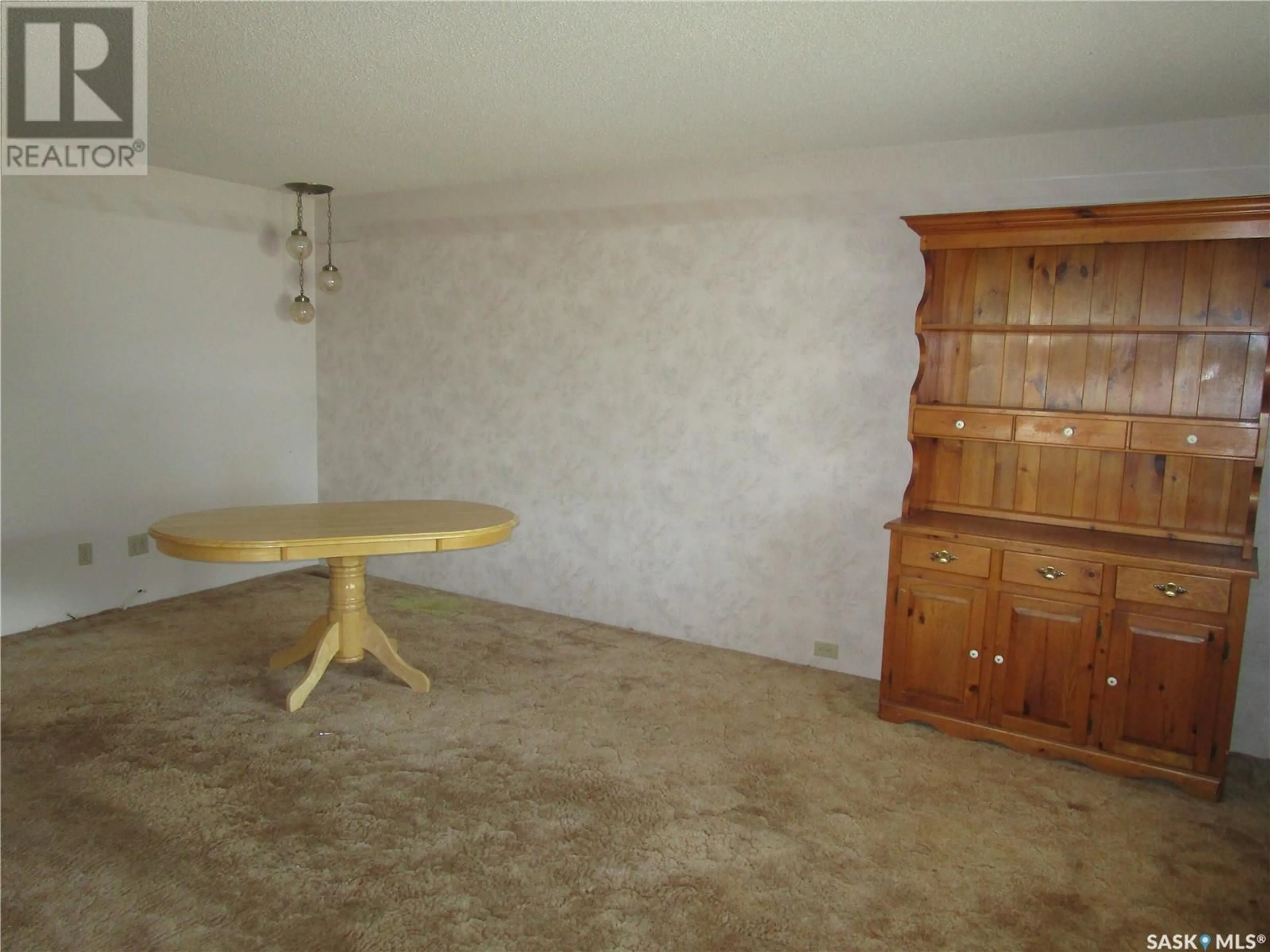 A pic of a room for E - 12 4TH STREET, Willow Bunch Saskatchewan S4A0W9