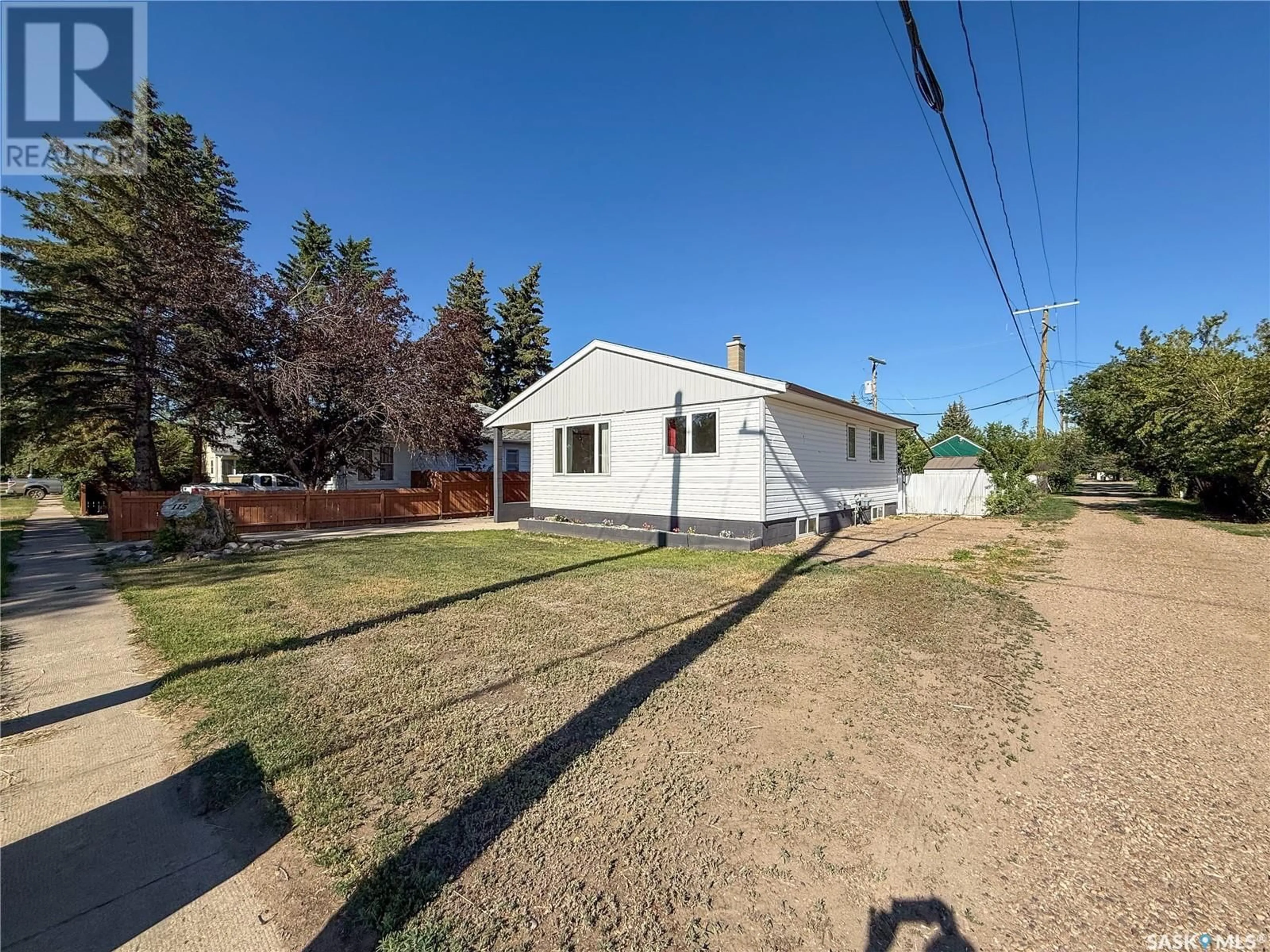 A pic from outside/outdoor area/front of a property/back of a property/a pic from drone, street for 115 ELM AVENUE, Eastend Saskatchewan S0N1T0
