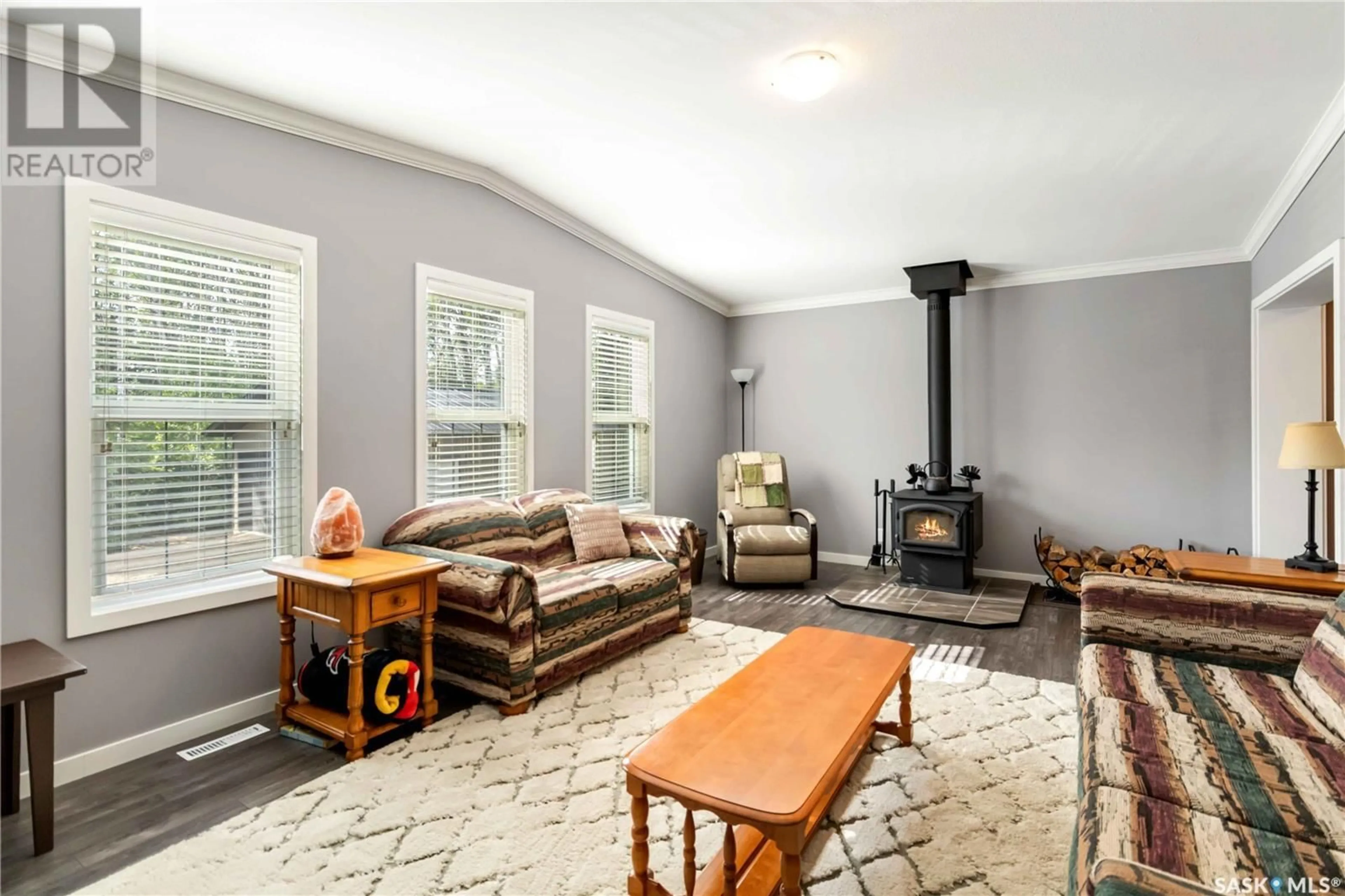 Living room with furniture, unknown for 108 SUNRISE CRESCENT, Paddockwood Rm No. 520 Saskatchewan S0J0N0