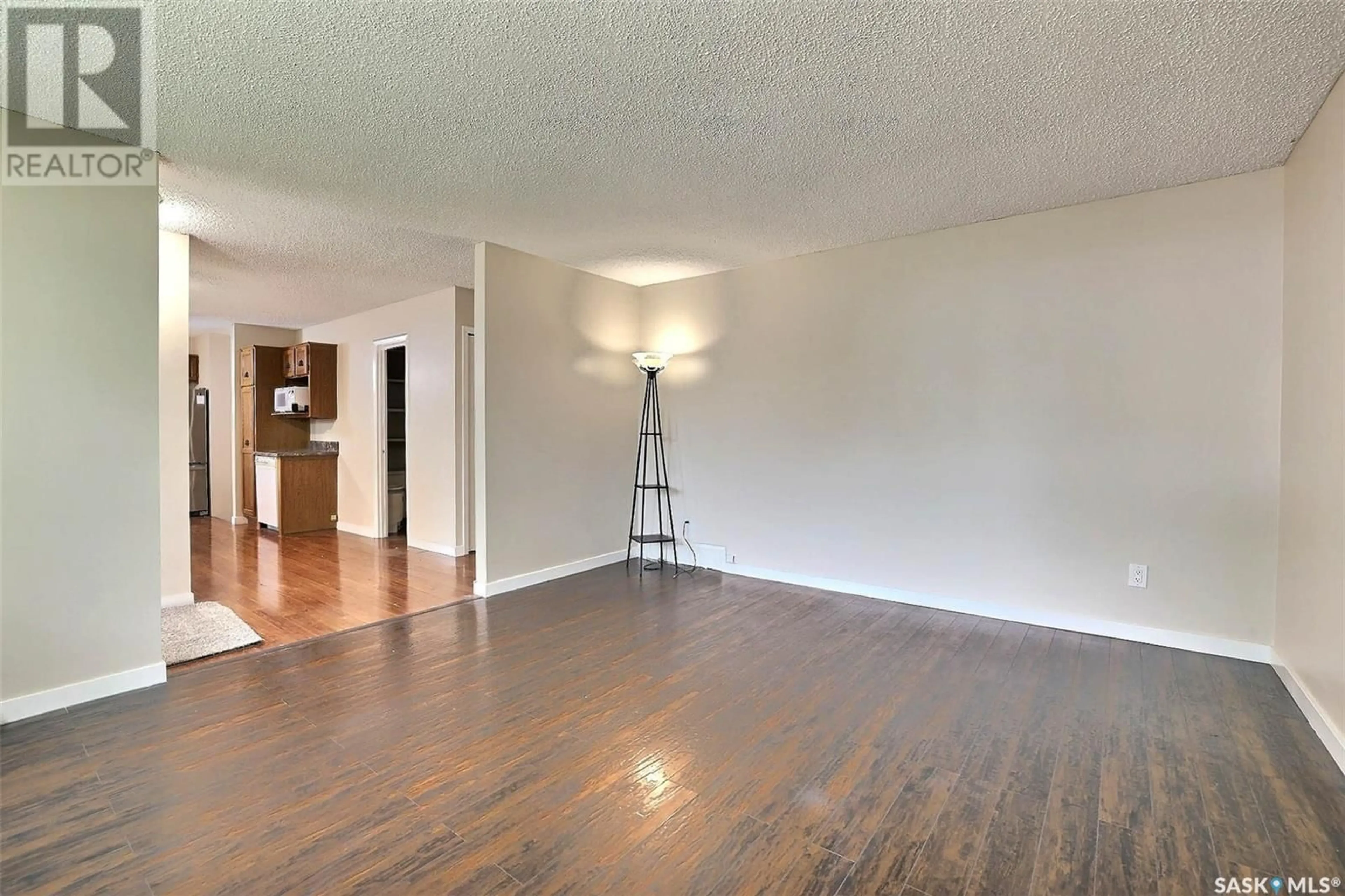 A pic of a room for 42 STOREY CRESCENT, Regina Saskatchewan S4X1L3