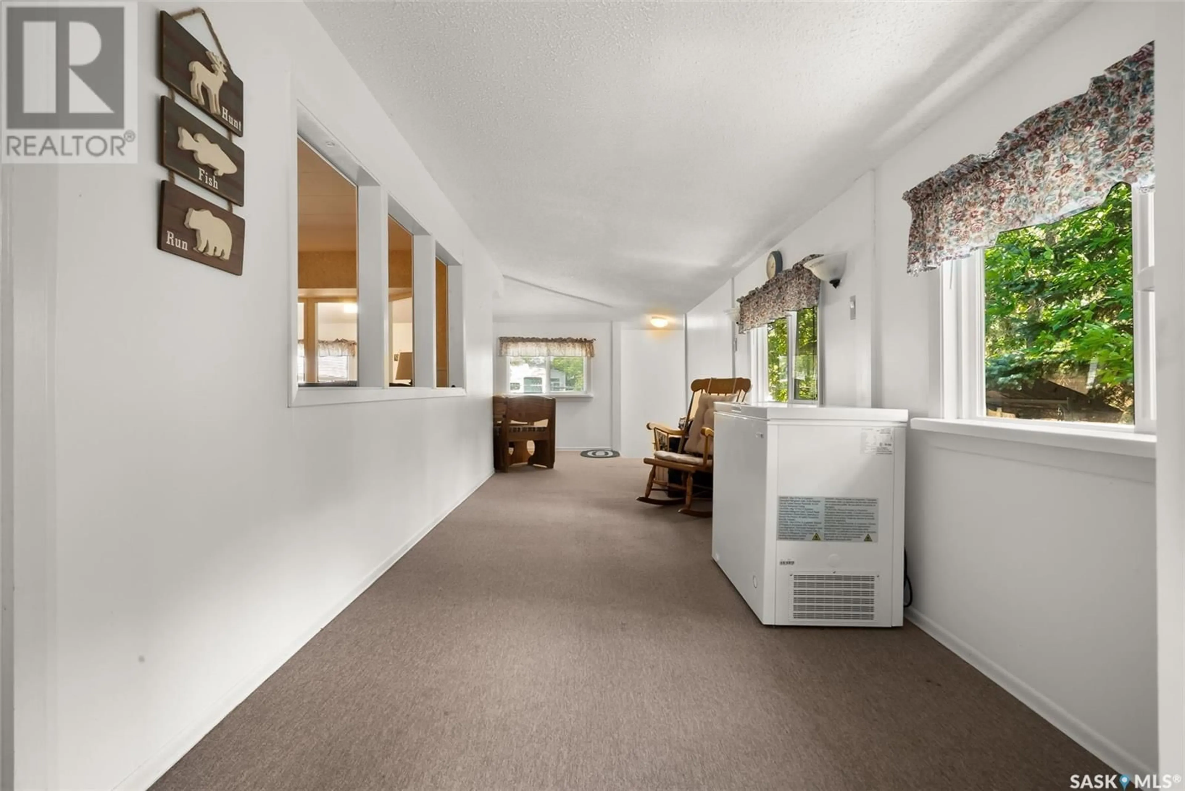 Indoor foyer for 177 POPLAR LANE, Wee Too Beach Saskatchewan S0G1C0