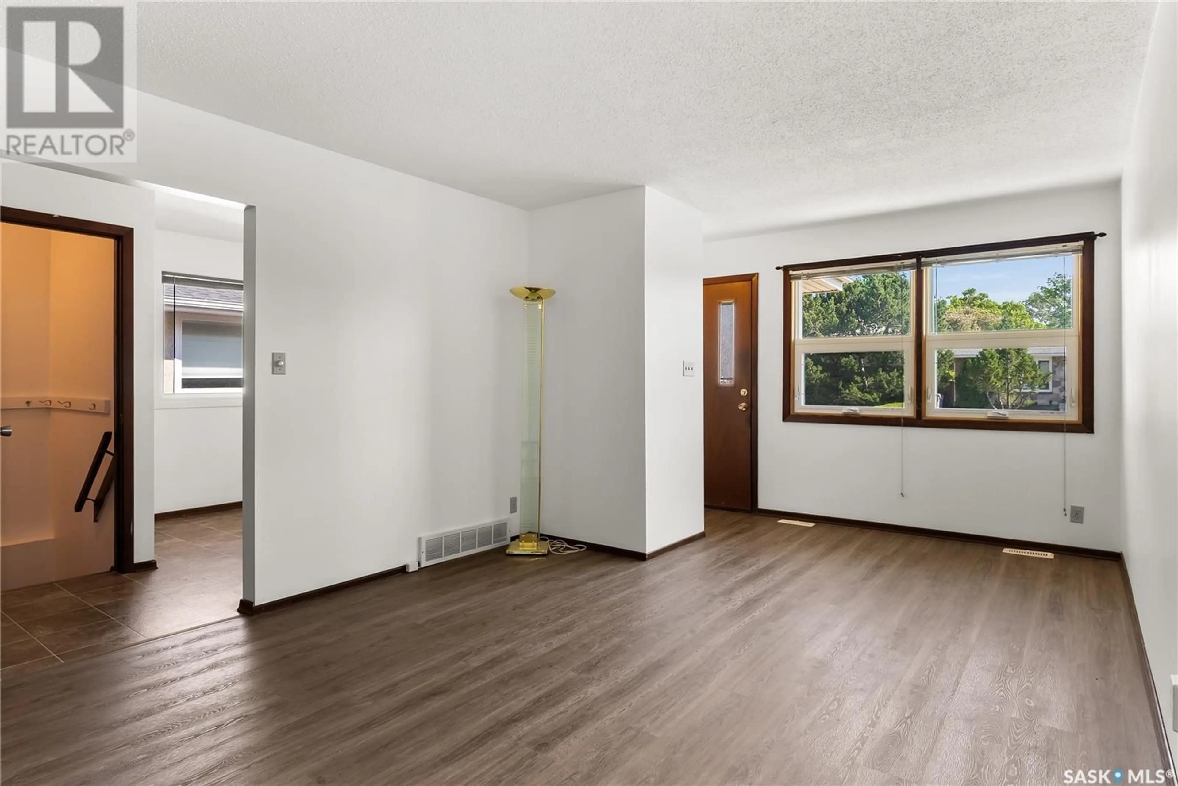 A pic of a room for 7324 BOWMAN AVENUE, Regina Saskatchewan S4T6K8