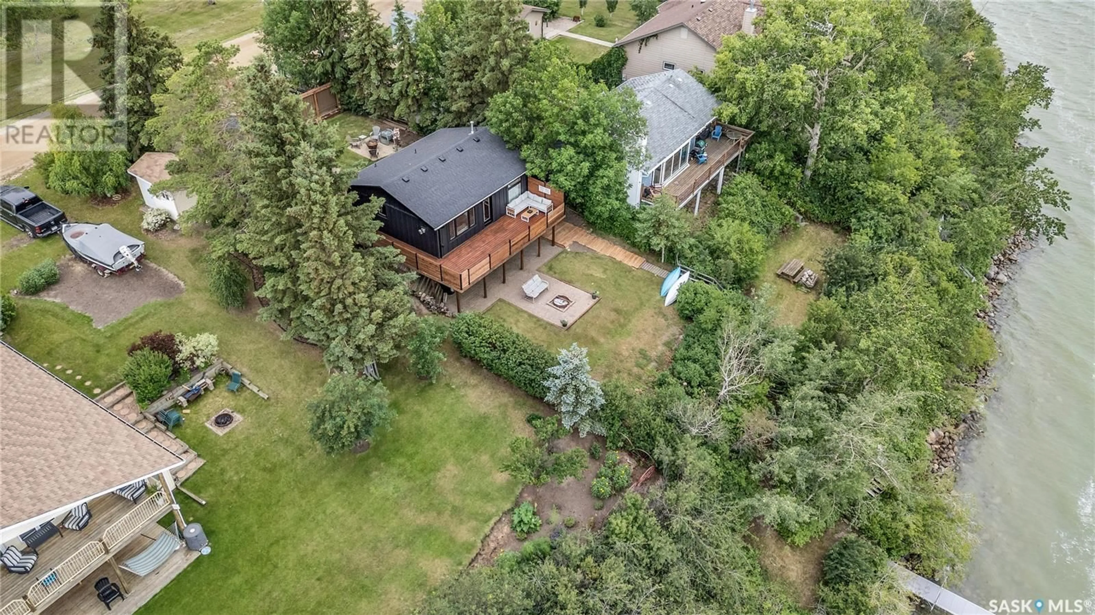 A pic from outside/outdoor area/front of a property/back of a property/a pic from drone, unknown for 635 TOBEY CRESCENT, Meota Rm No.468 Saskatchewan S0M1X0