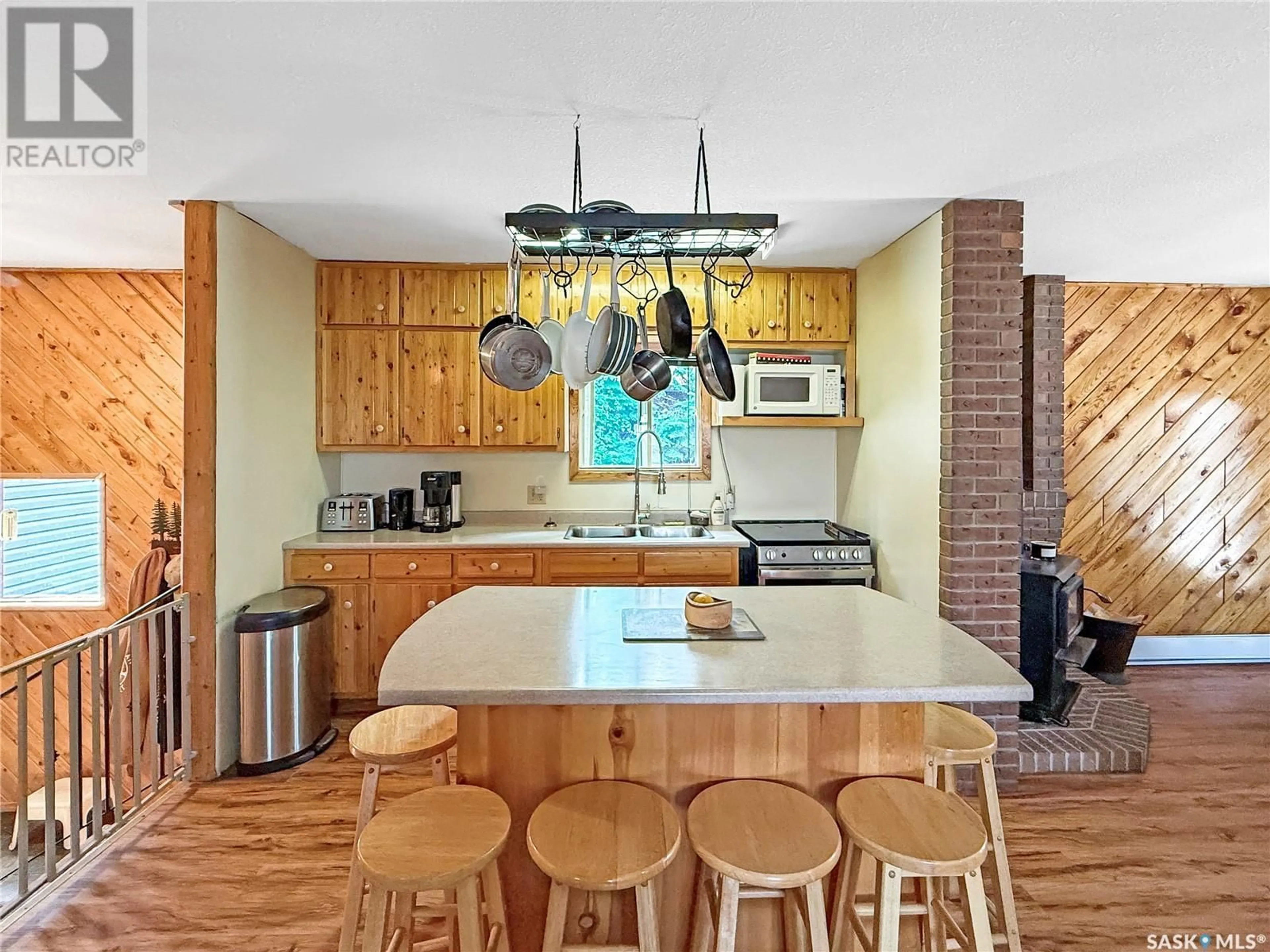 Open concept kitchen, unknown for 509 ASPEN CRESCENT, White Swan Lake Saskatchewan S0J1T0