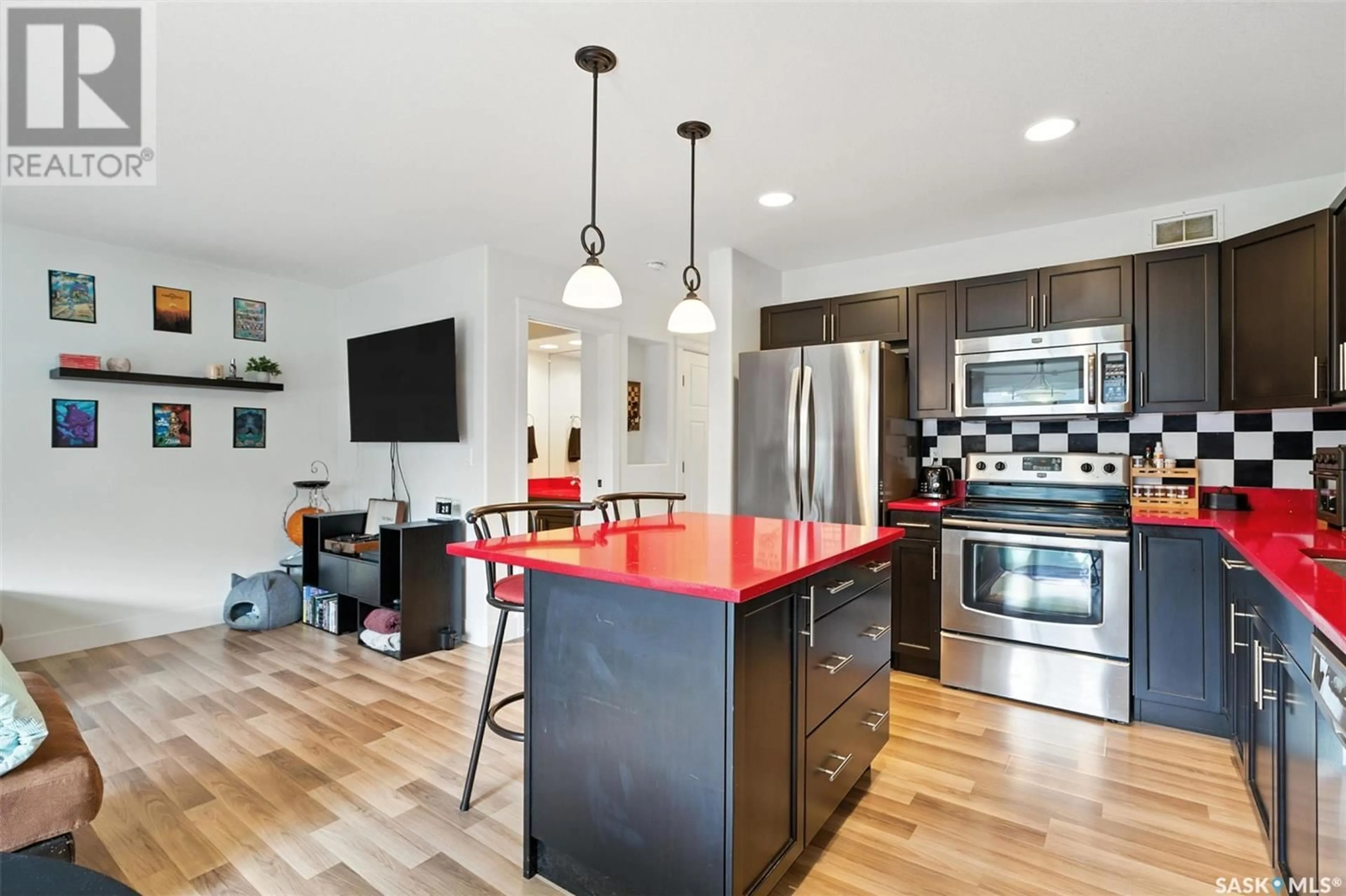Open concept kitchen, unknown for S - 118 901 4TH STREET, Martensville Saskatchewan S0K2T1