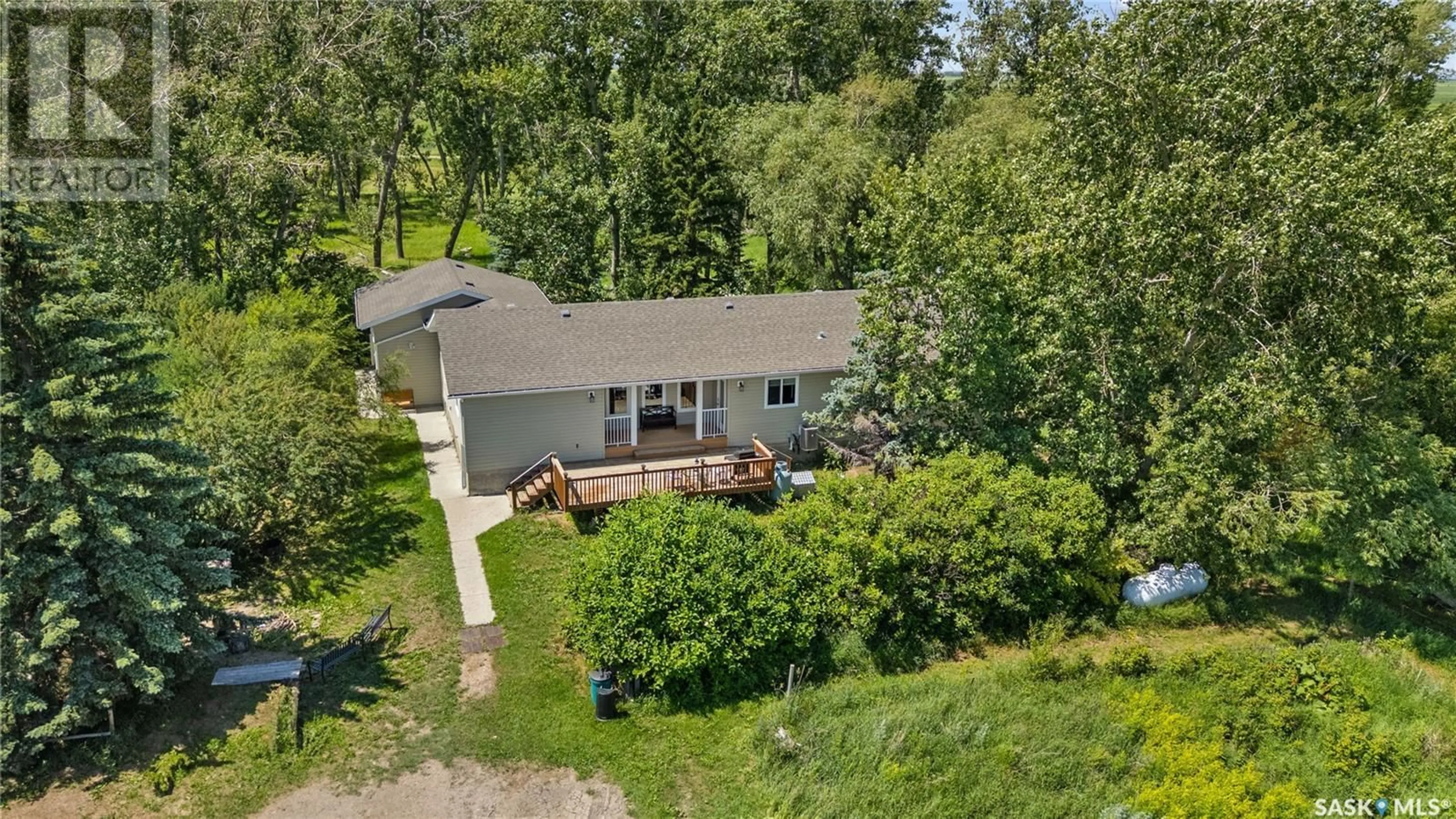 A pic from outside/outdoor area/front of a property/back of a property/a pic from drone, unknown for DALE ACREAGE, Lumsden Rm No. 189 Saskatchewan S4P2Z1