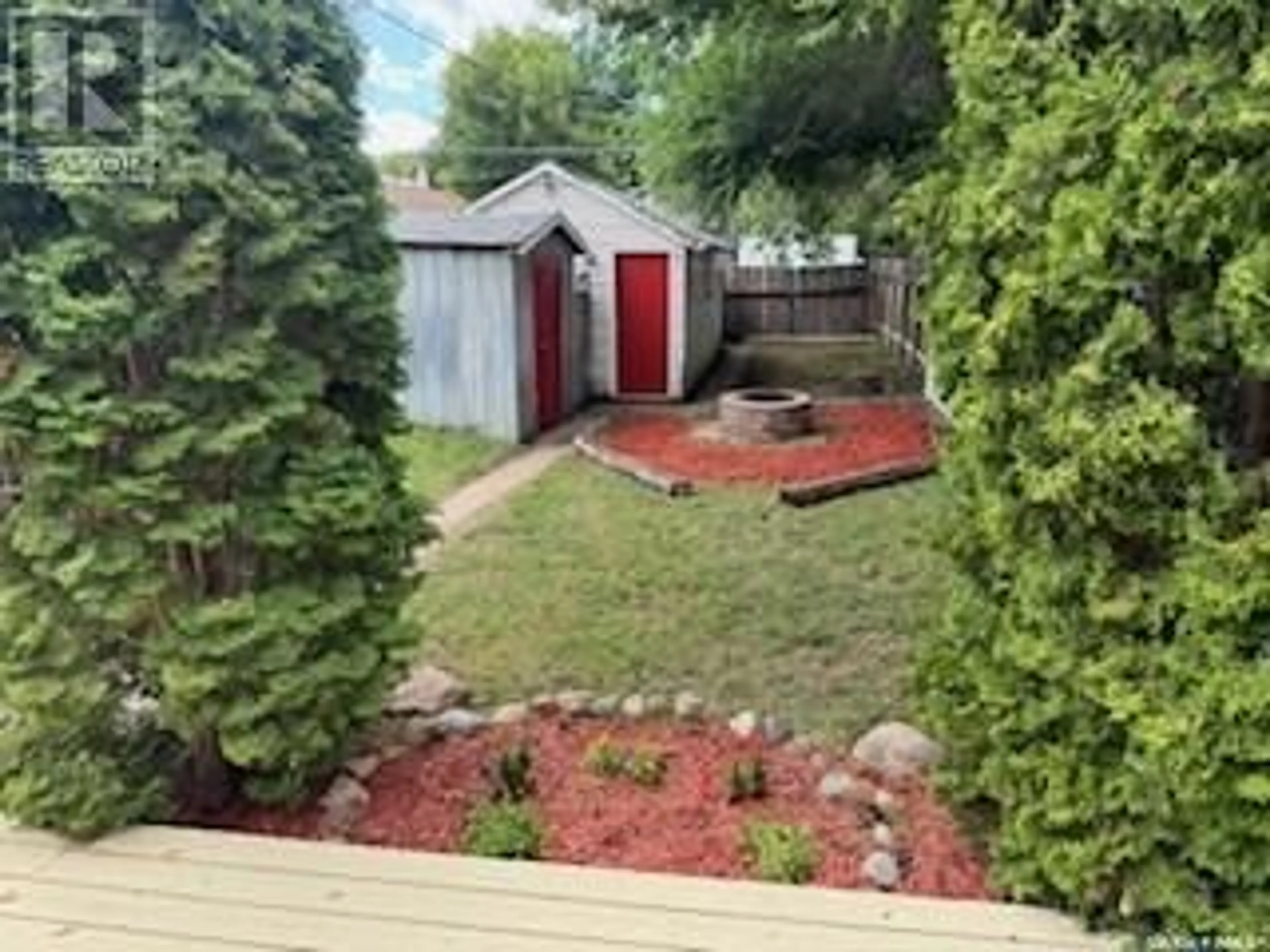 Shed for 509 G AVENUE, Saskatoon Saskatchewan S7M1V7
