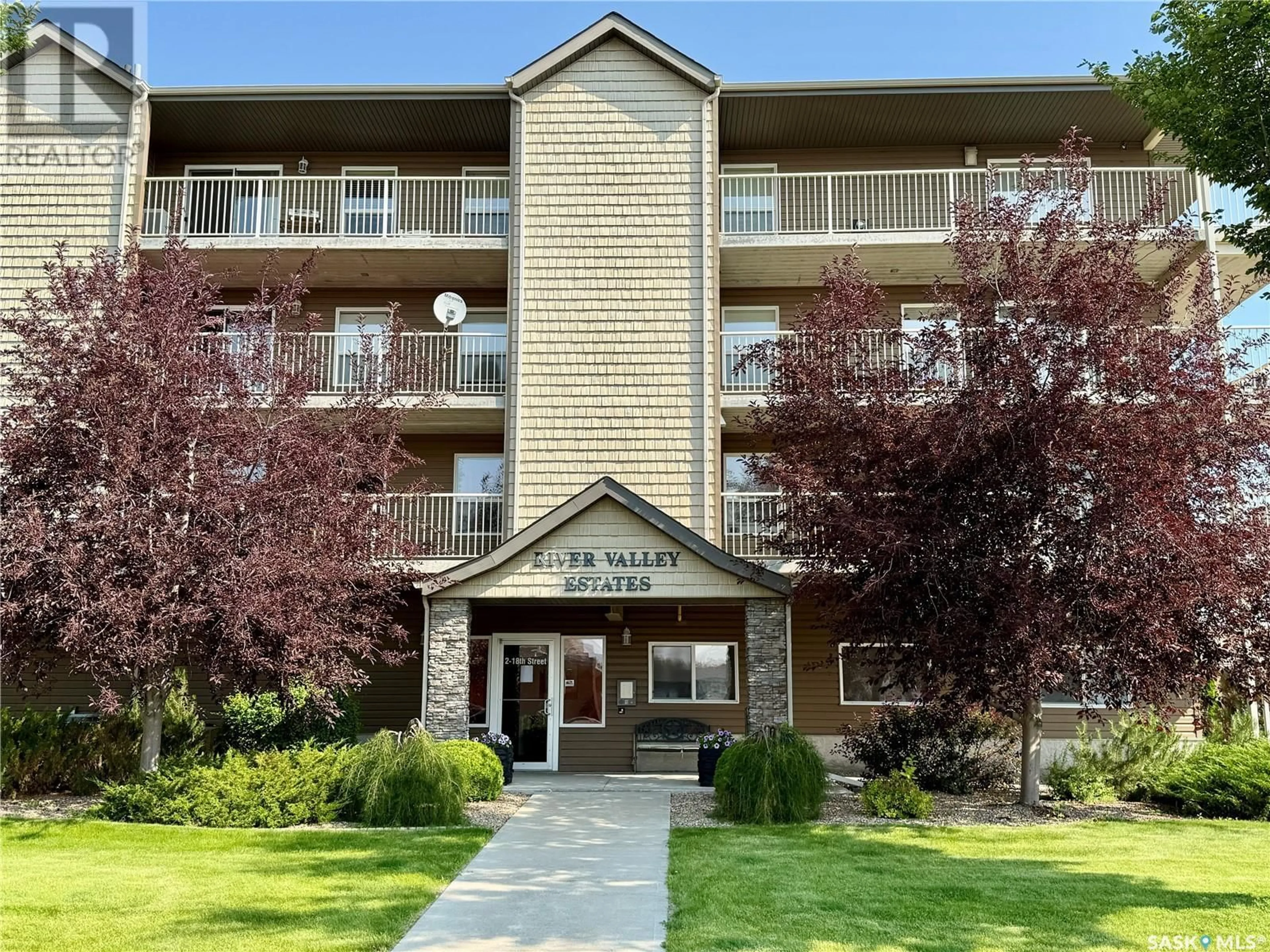 Indoor foyer for 2 18TH STREET, Battleford Saskatchewan S0M0E0