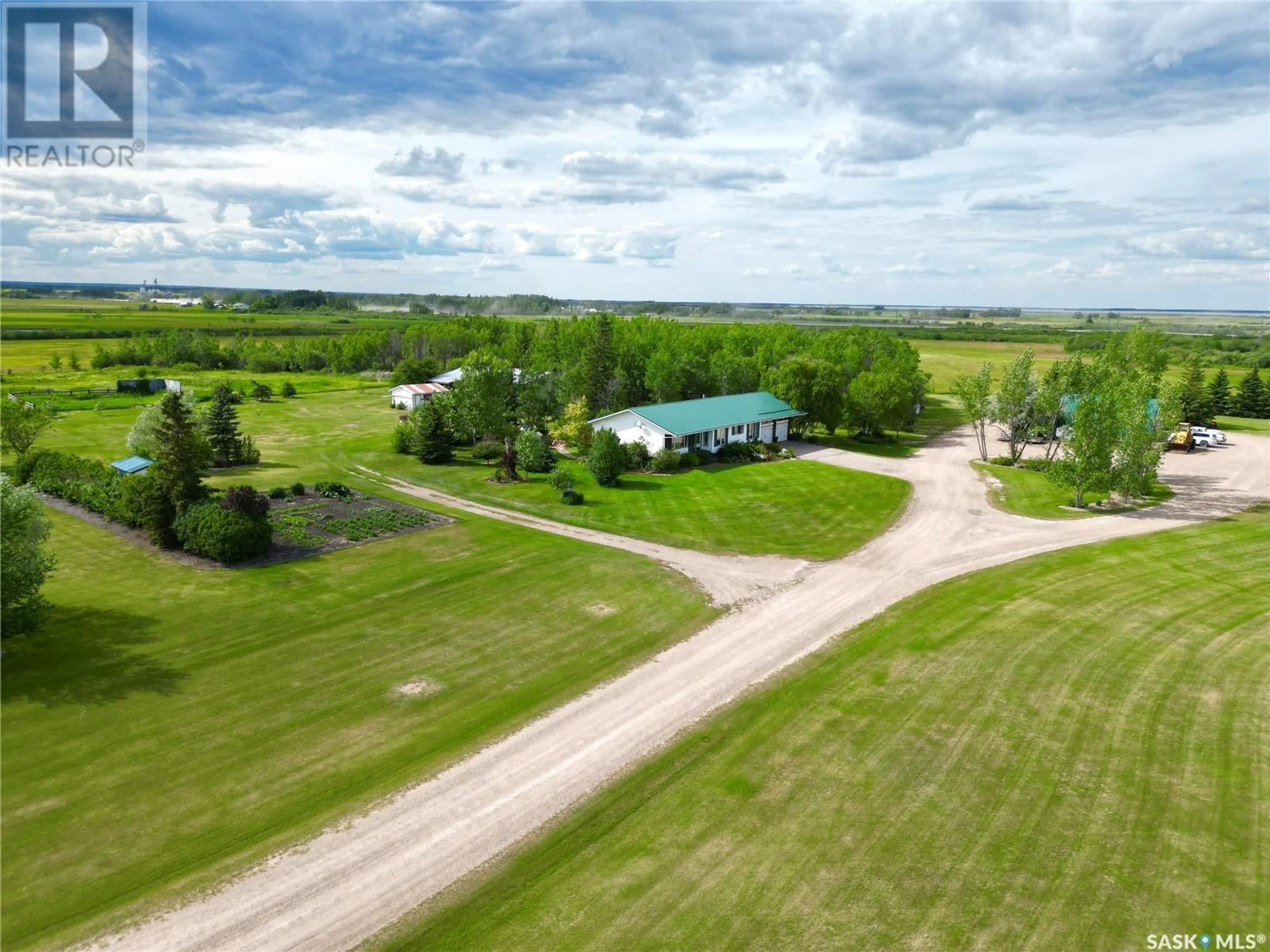 A pic from outside/outdoor area/front of a property/back of a property/a pic from drone, building for 39.1 ACRE ACREAGE, Spiritwood Saskatchewan S0J2M0