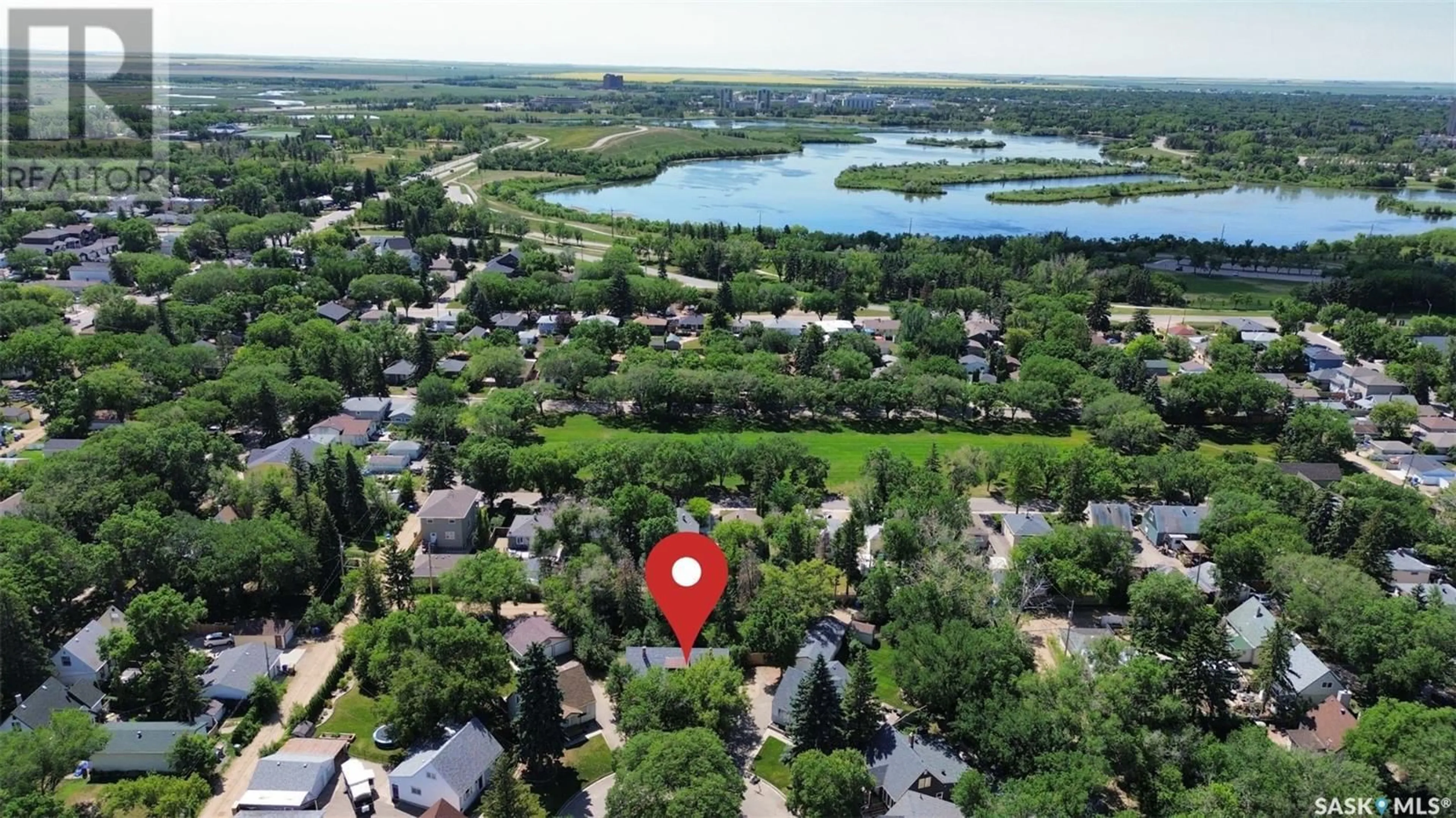A pic from outside/outdoor area/front of a property/back of a property/a pic from drone, water/lake/river/ocean view for A&B - 2614 ELLIOTT DRIVE, Regina Saskatchewan S4N3H7