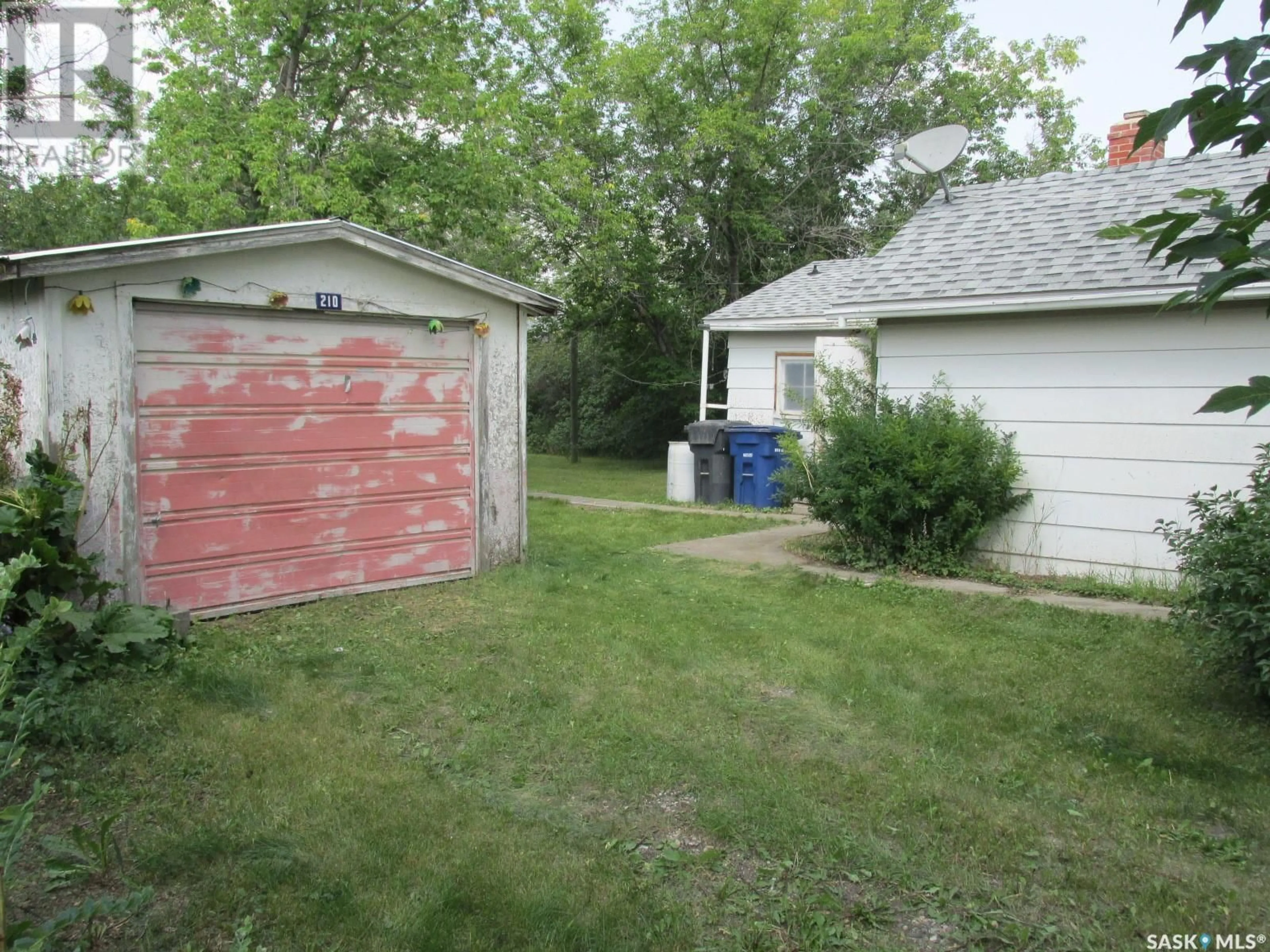Shed for 210 4TH STREET, Nipawin Saskatchewan S0E1E0