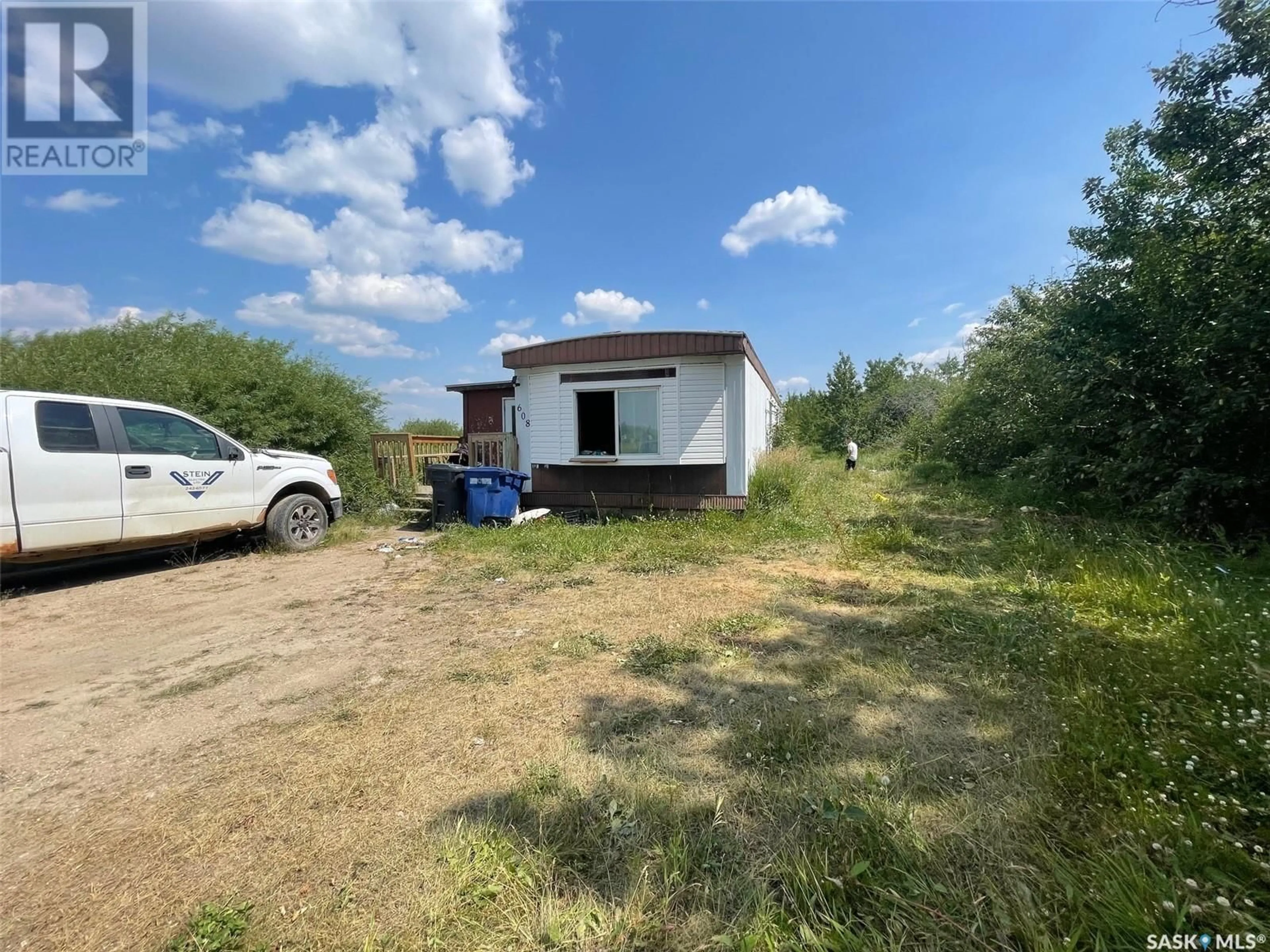 Shed for 608 7TH STREET, Meadow Lake Saskatchewan S9X1J4